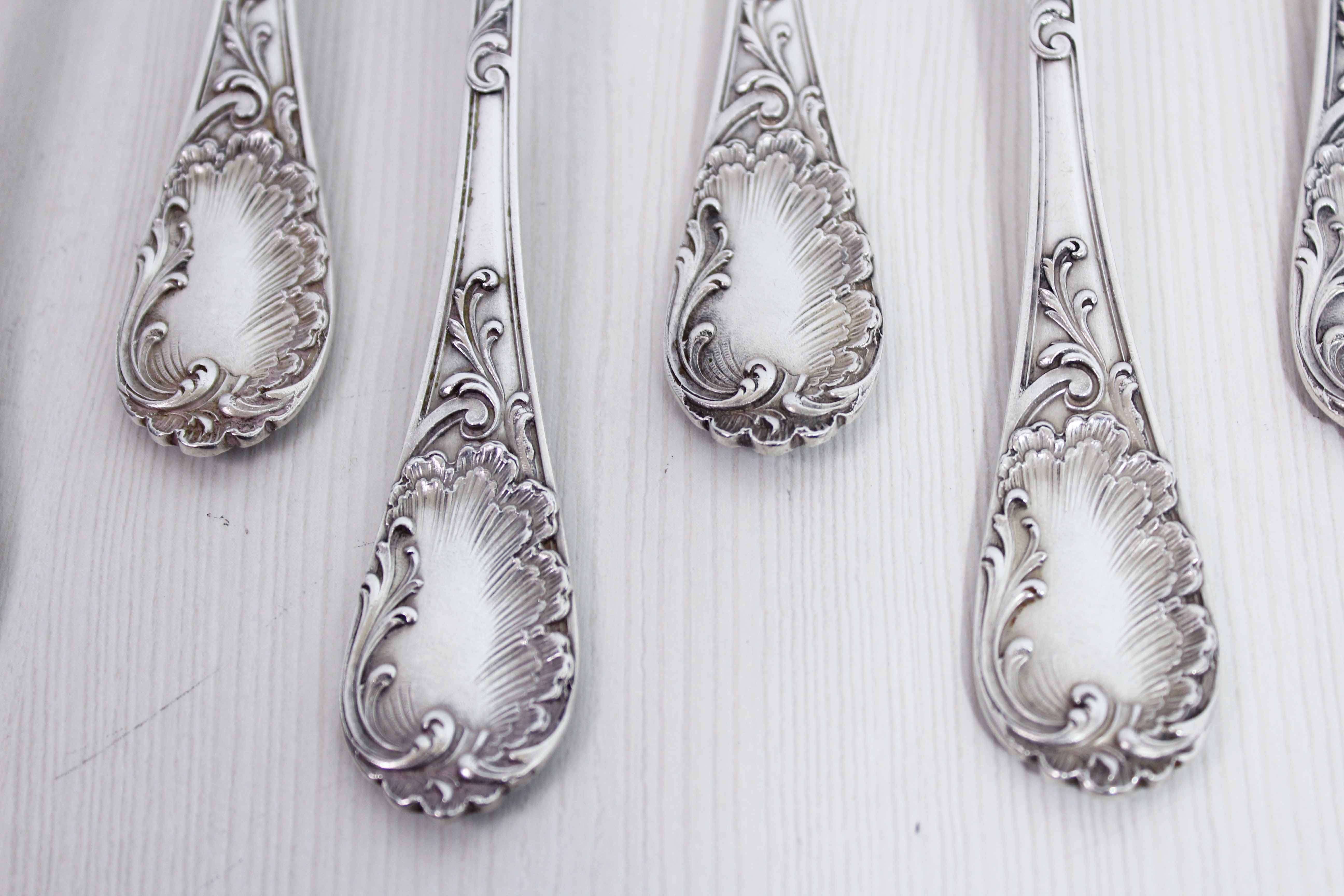 Set de 37 couverts Emile Puiforcat en argent massif