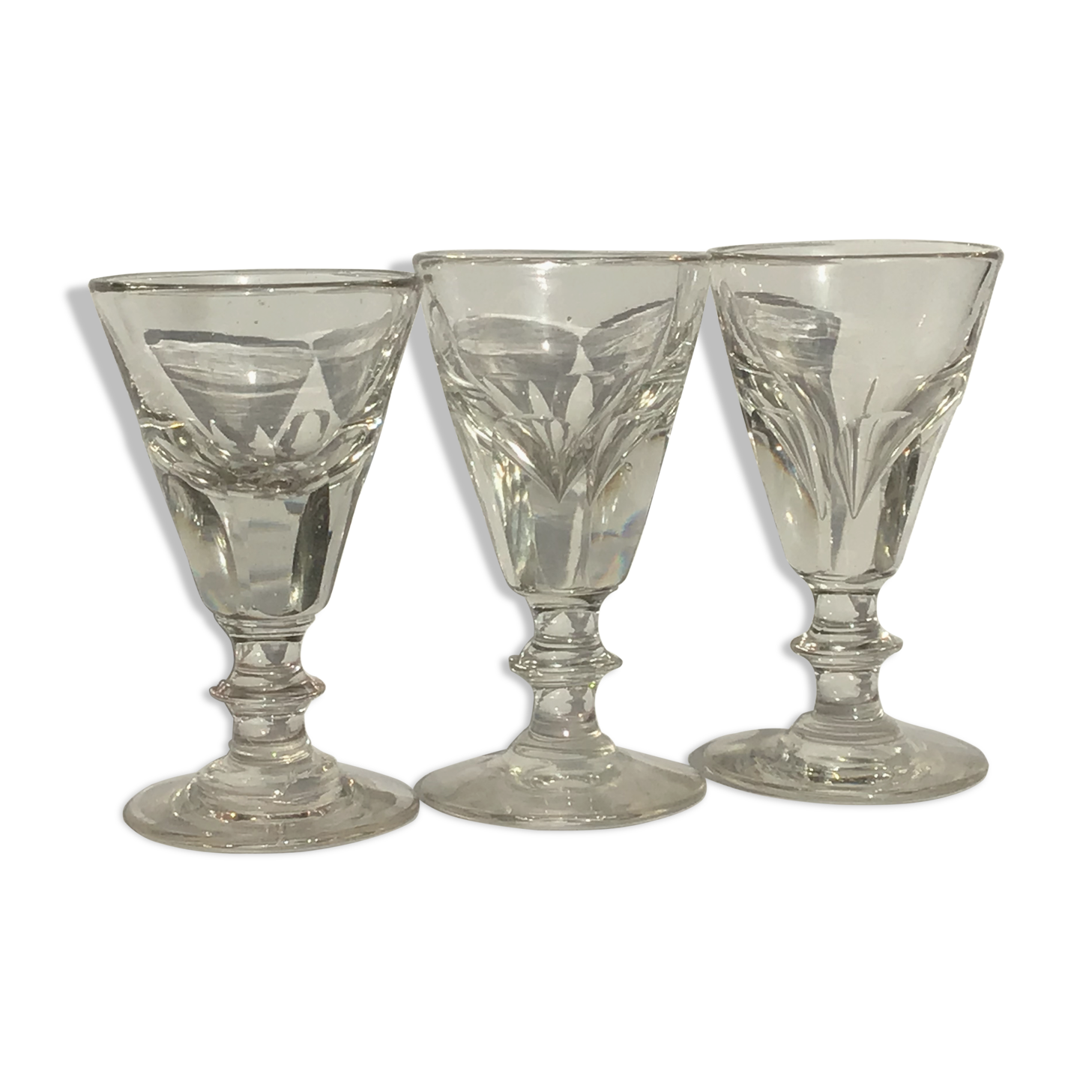 3 glasses old bistro thick aperitif