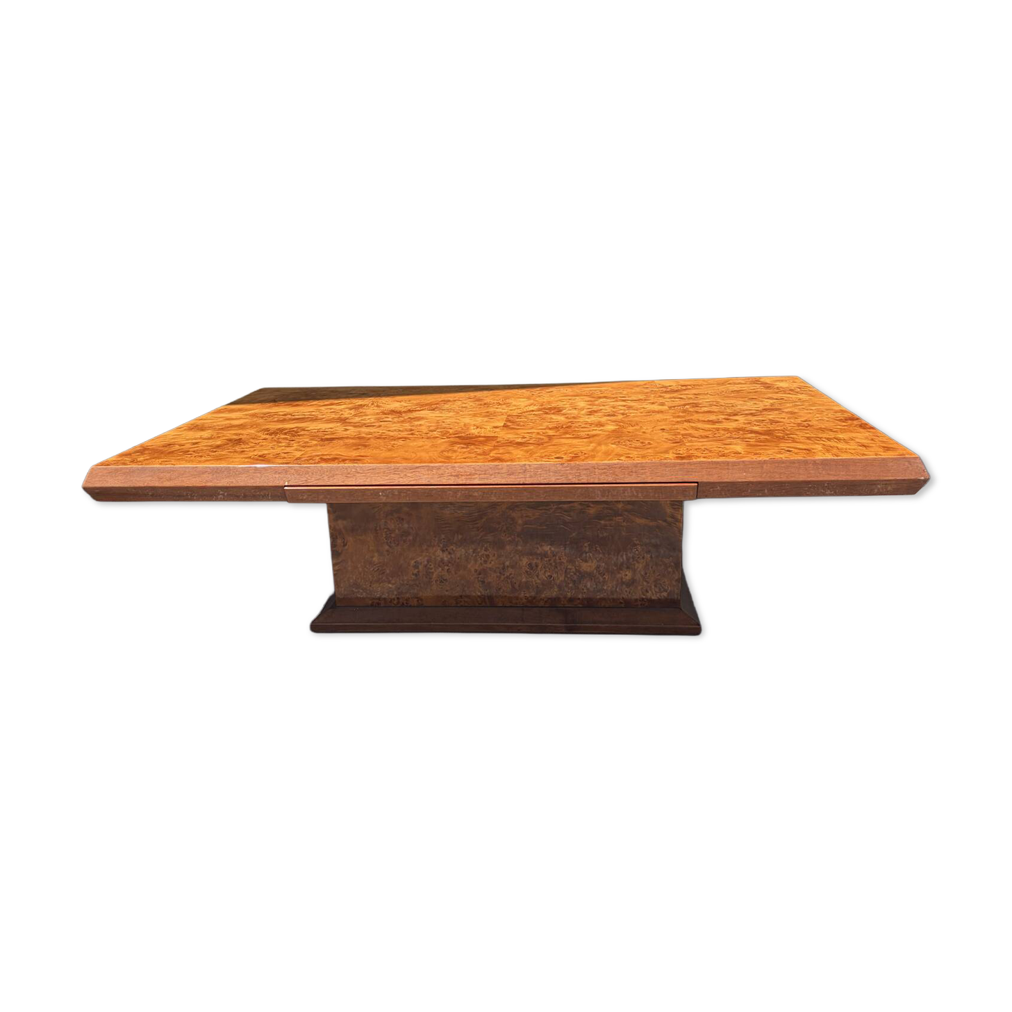 Coffee table in elm burl with 2 mirrored drawers from the 1970s.