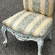 Chauffeuse de style Louis XV avec repose-pieds assorti – XXe siècle