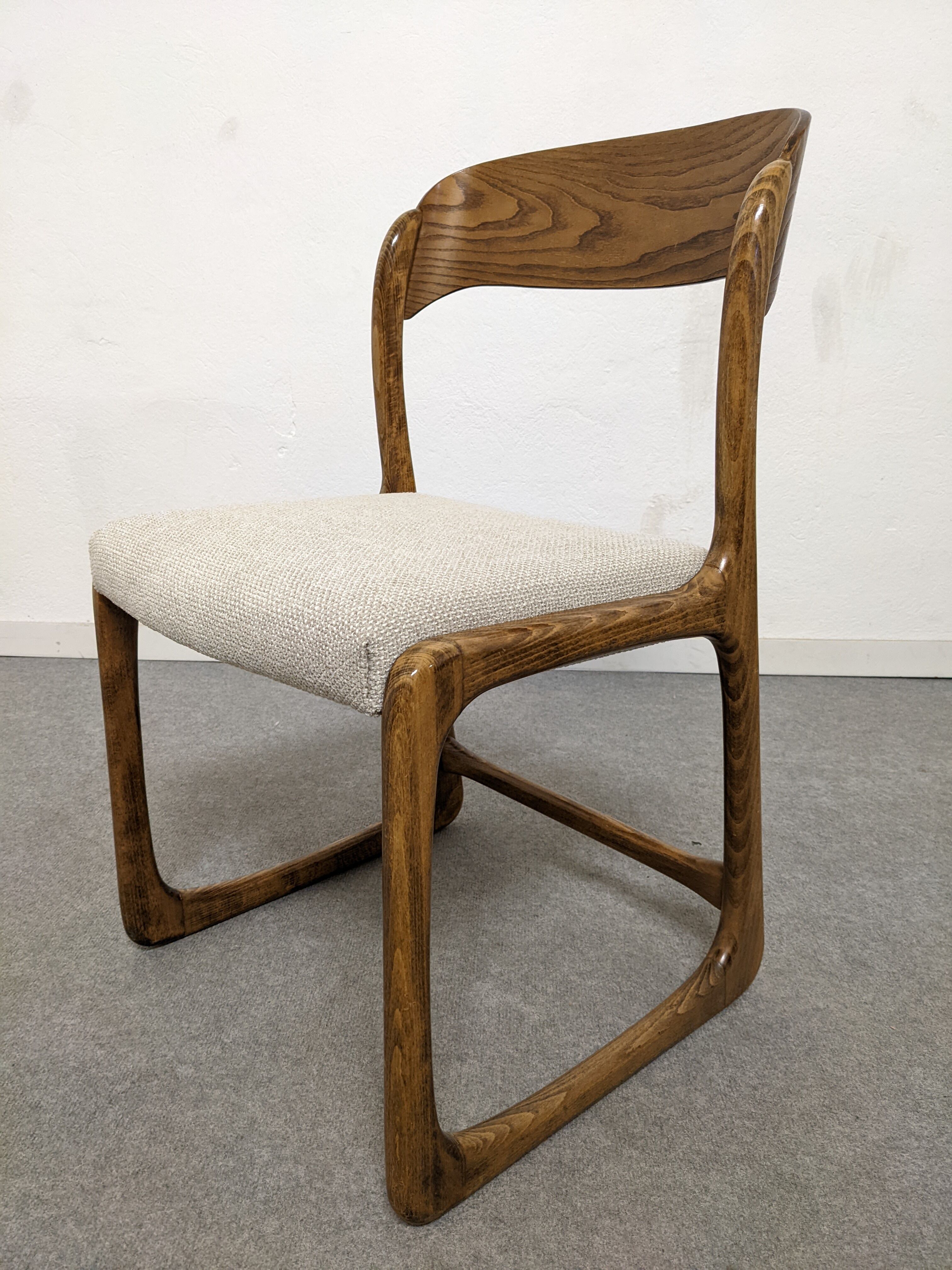 Série de 4 chaises traineau Baumann des années 60/70