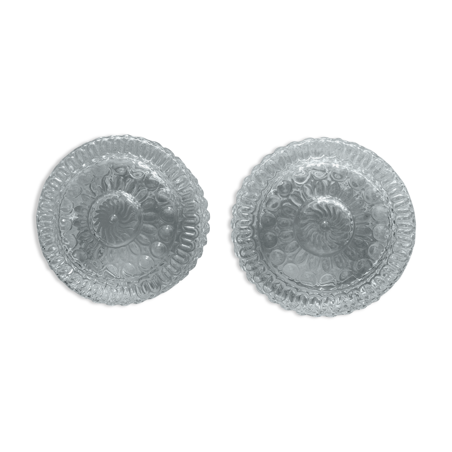 2 identical ceiling lamps