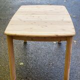 Scandinavian extendable dining table renovated in solid wood 180cm