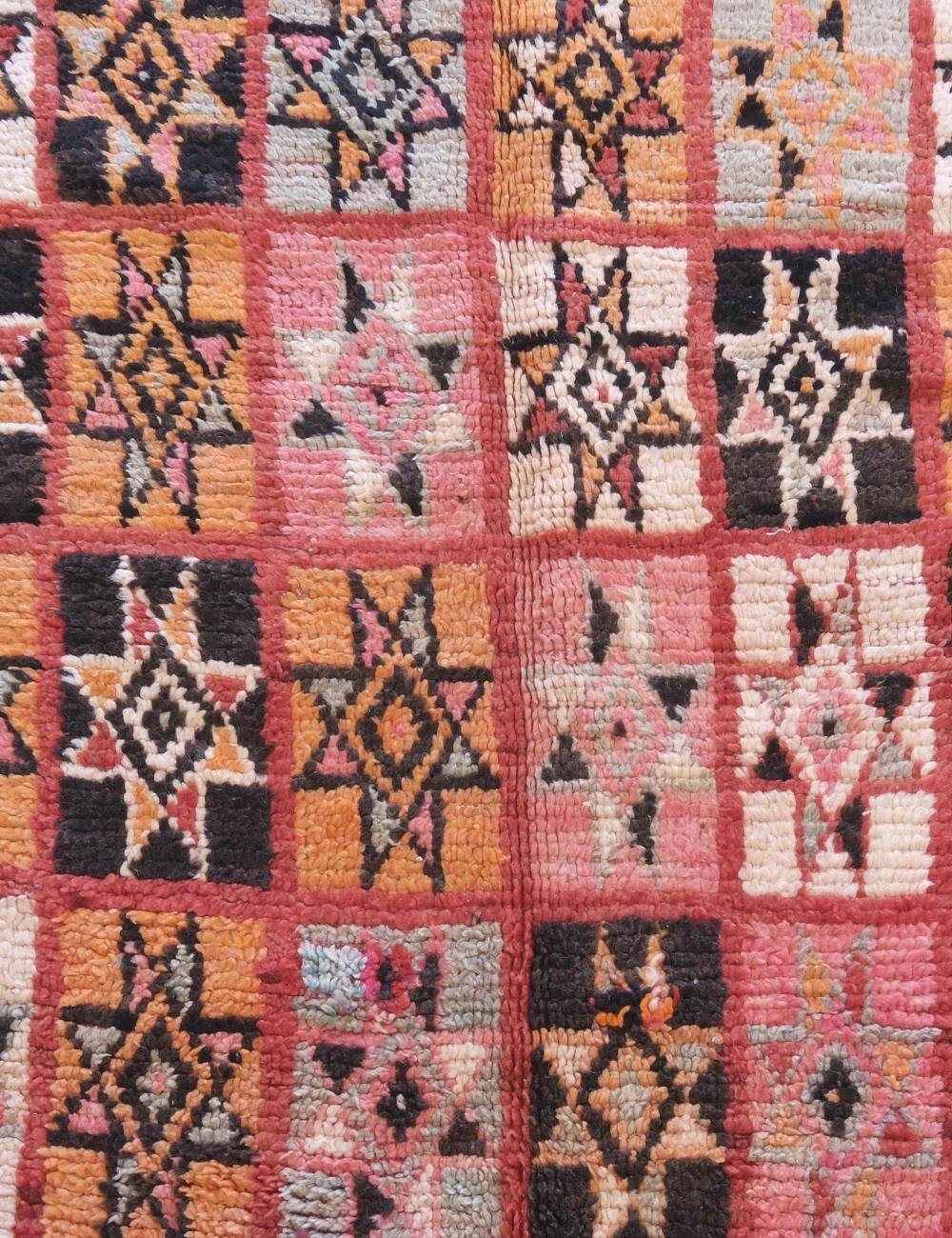 Vintage Berber rug - 380 x 179 cm