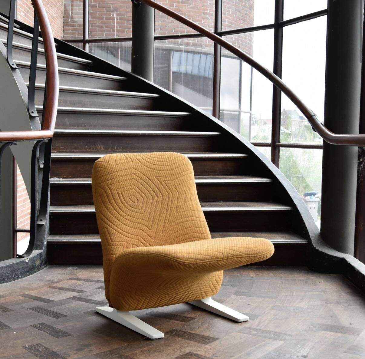 Artifort Concorde chair