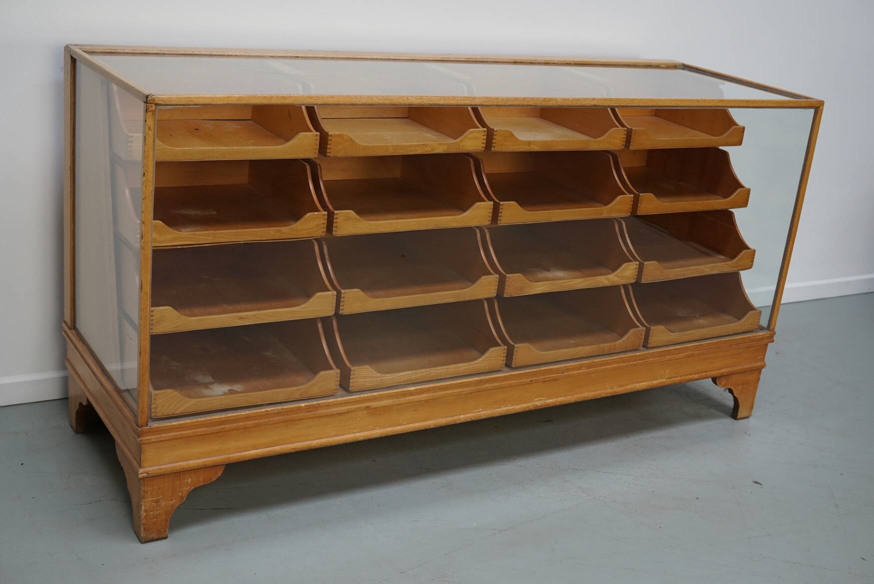 Antique Shop Counter in English Beech, circa 1920-1930