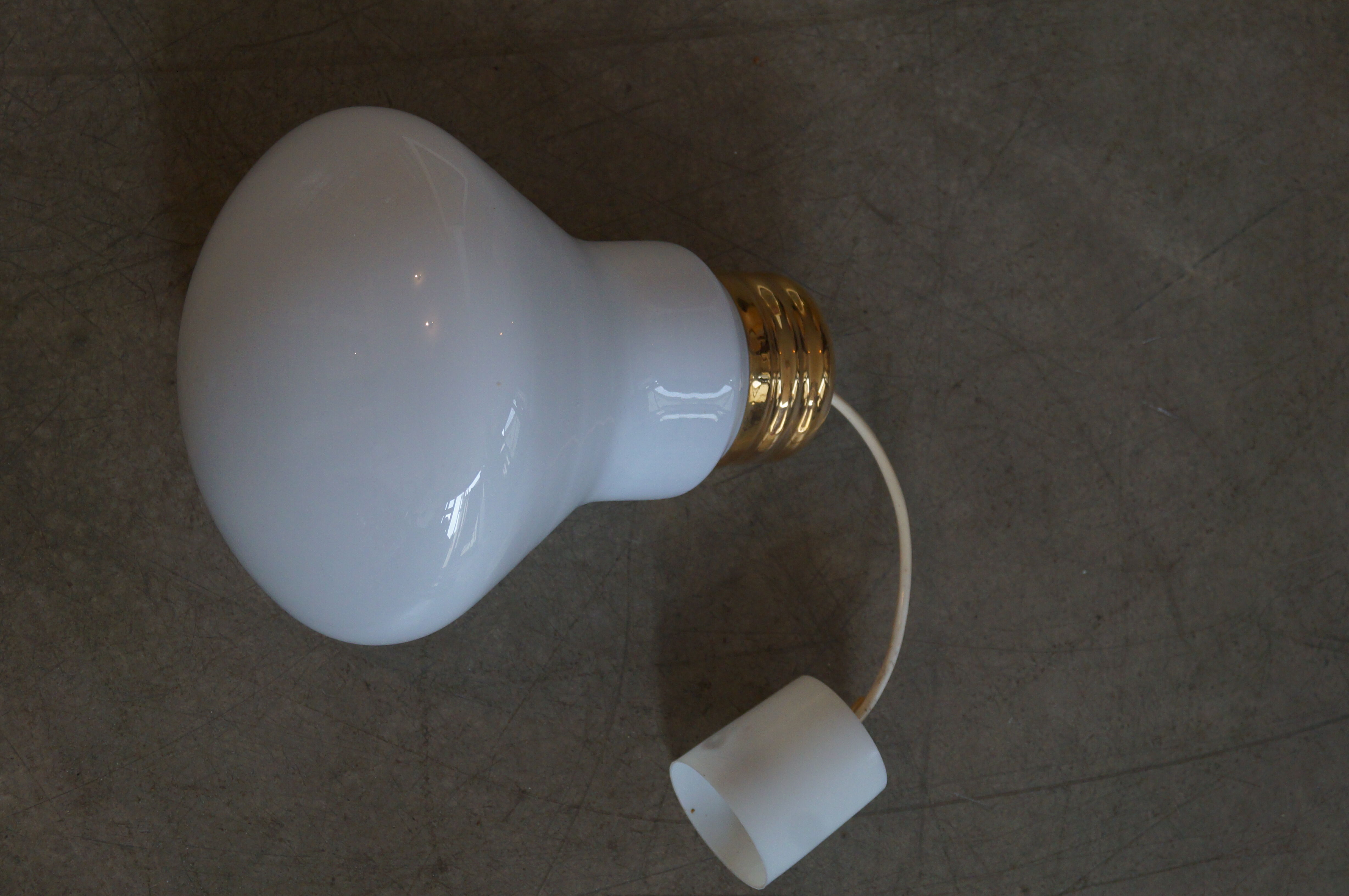 Pendant lamp bulb, 1970