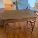 Ensemble bureau et chaise et table gigogne rotin