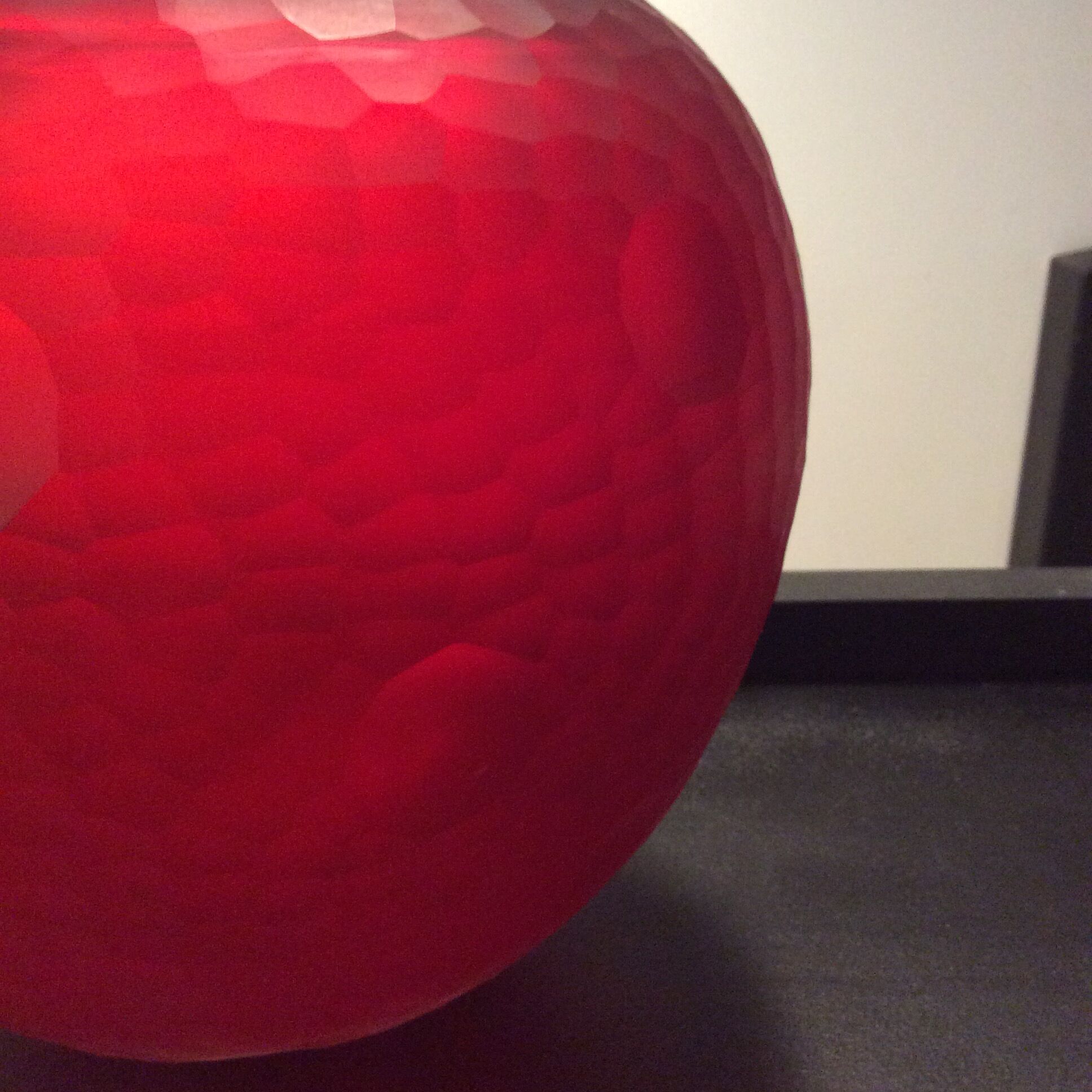 Large Vase Murano vintage ball in faceted glass paste