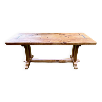 farmhouse table