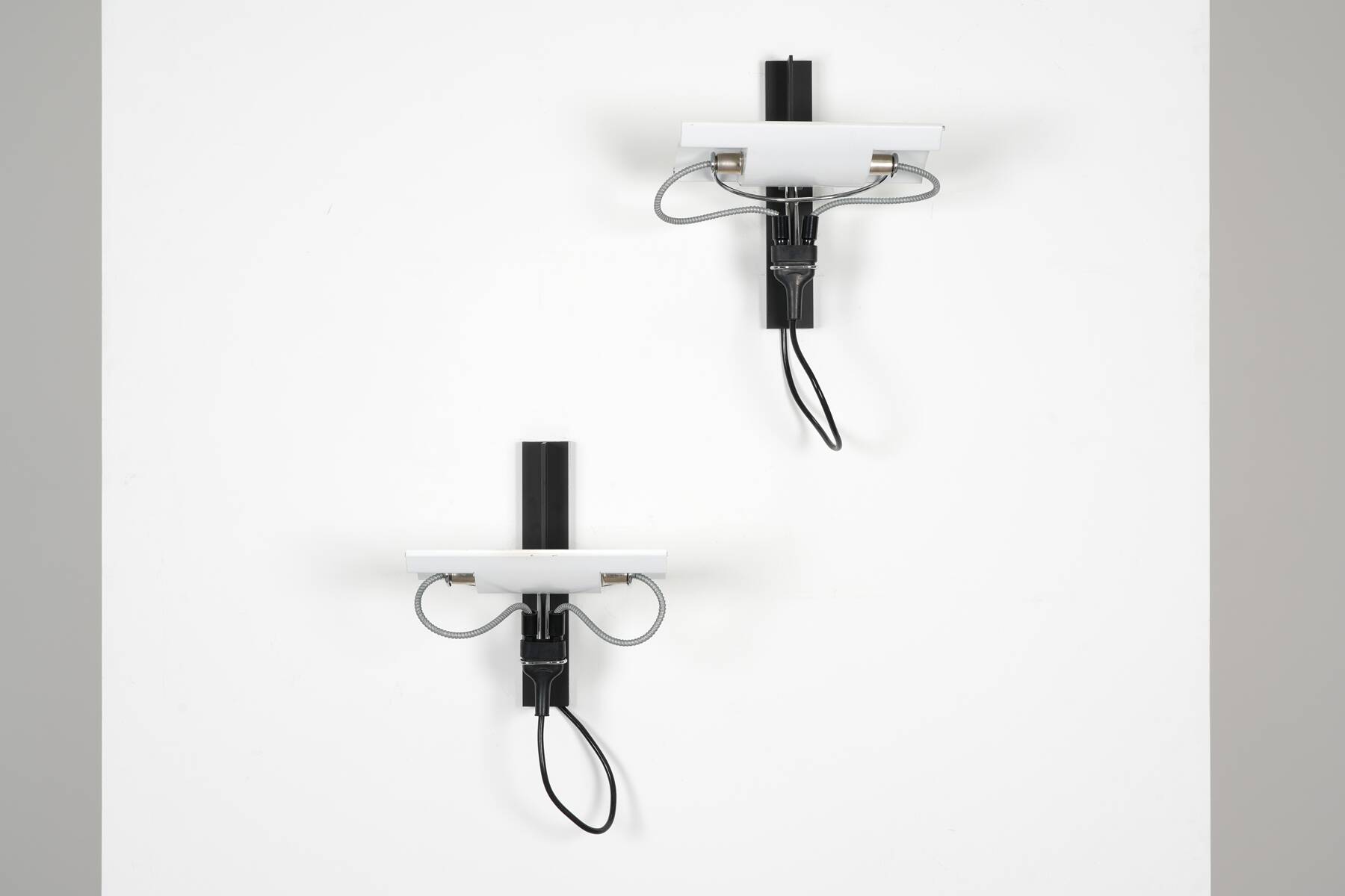 Gino_Sarfatti pair of wall lights mod. 269 Arteluce edition circa 1980