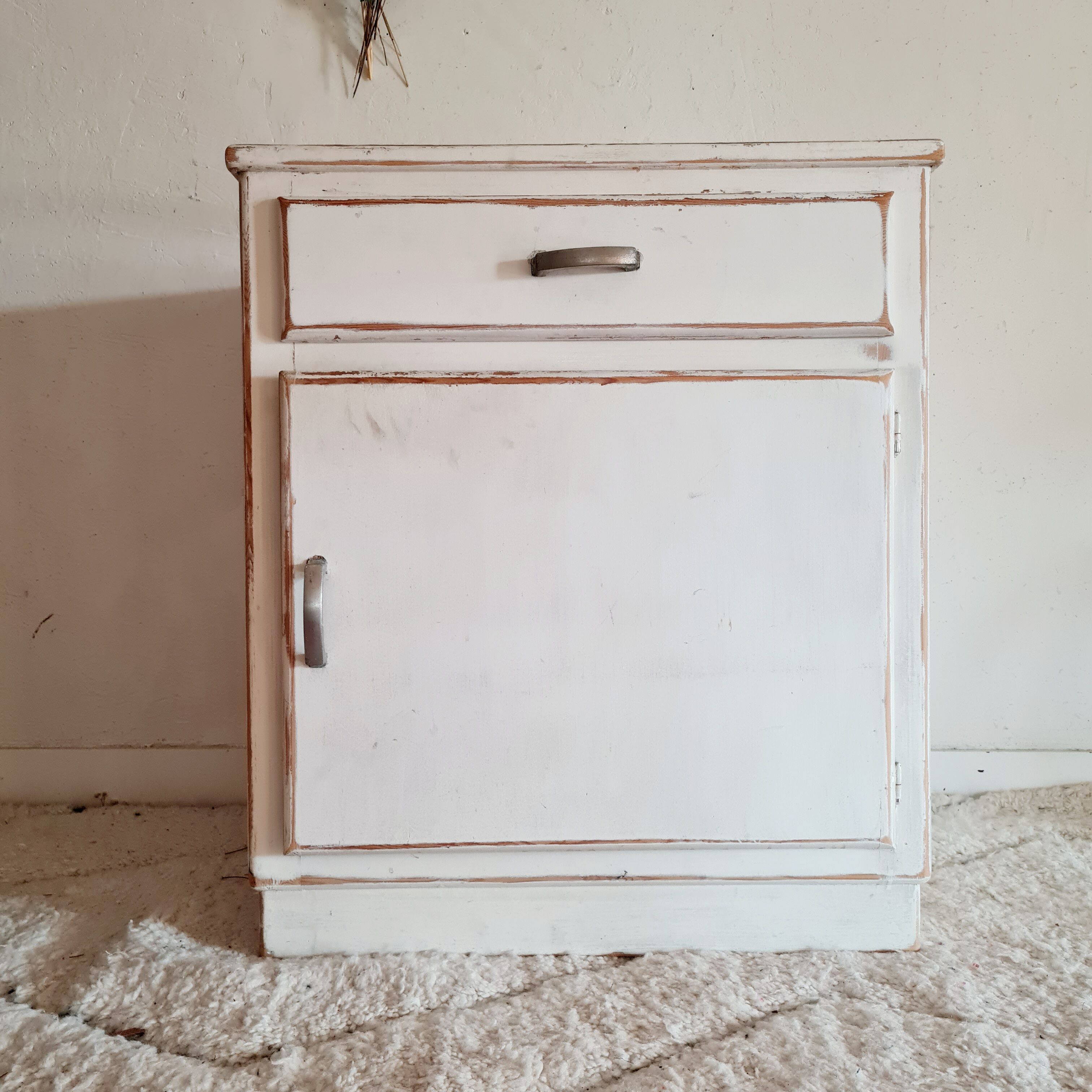 Buffet - bahut blanc ancien blanc patiné