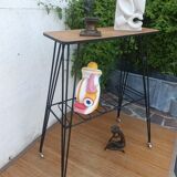 Eiffel foot console