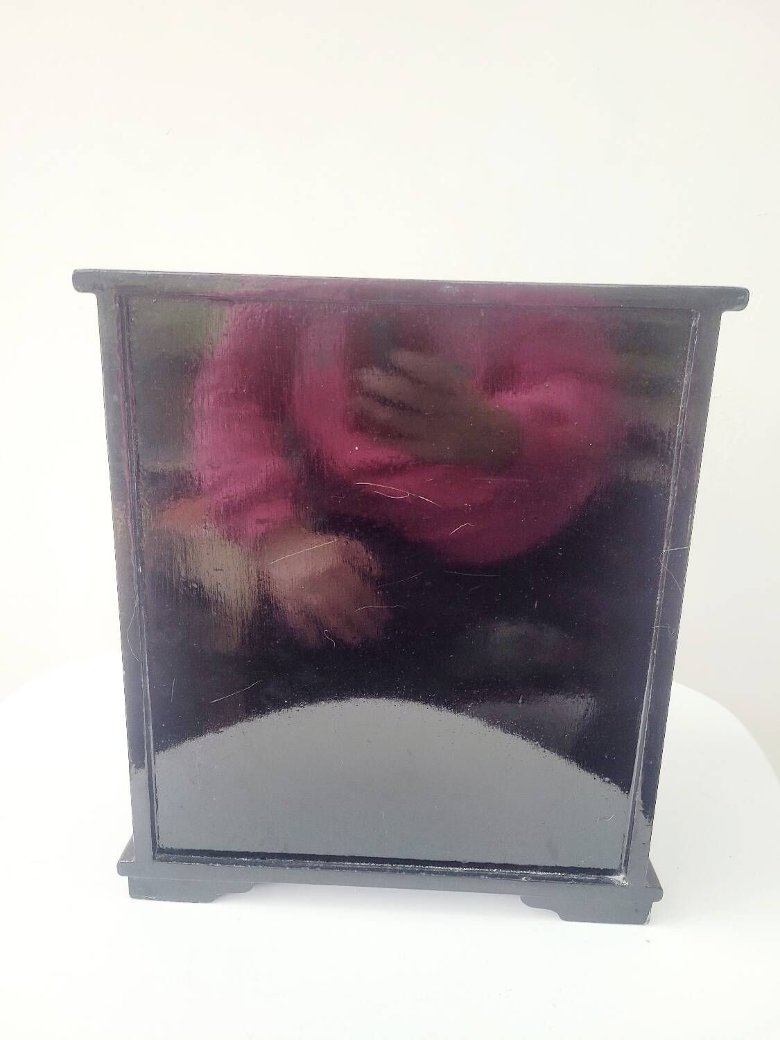 Lacquered jewelry box in chest shape with 4 drawers made in Shanghai