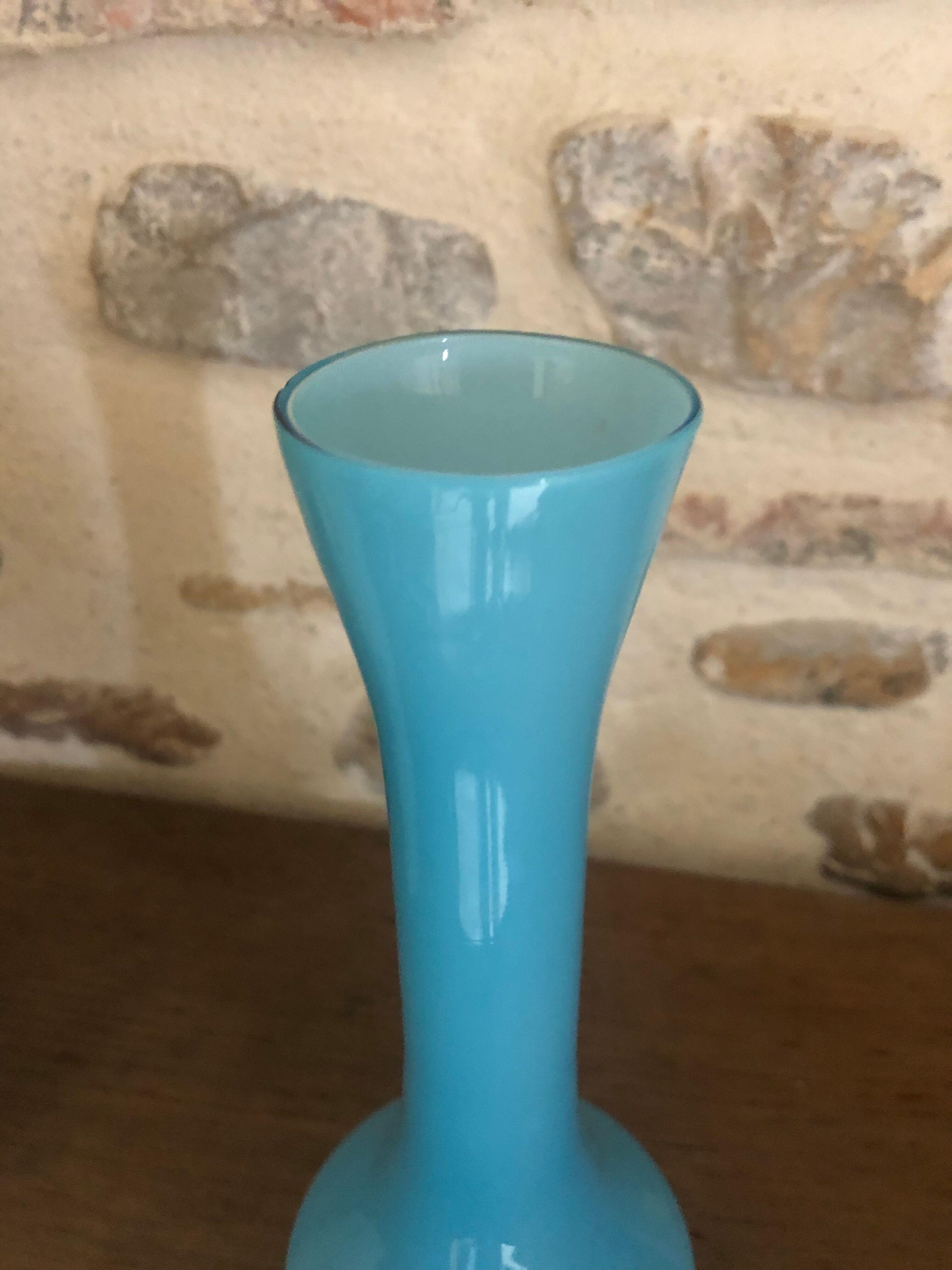 Soliflore in blue opaline