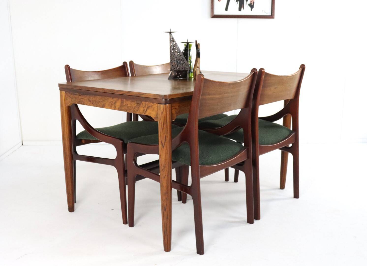 Extendable rectangular dining table in rosewood 'Emmedingen'