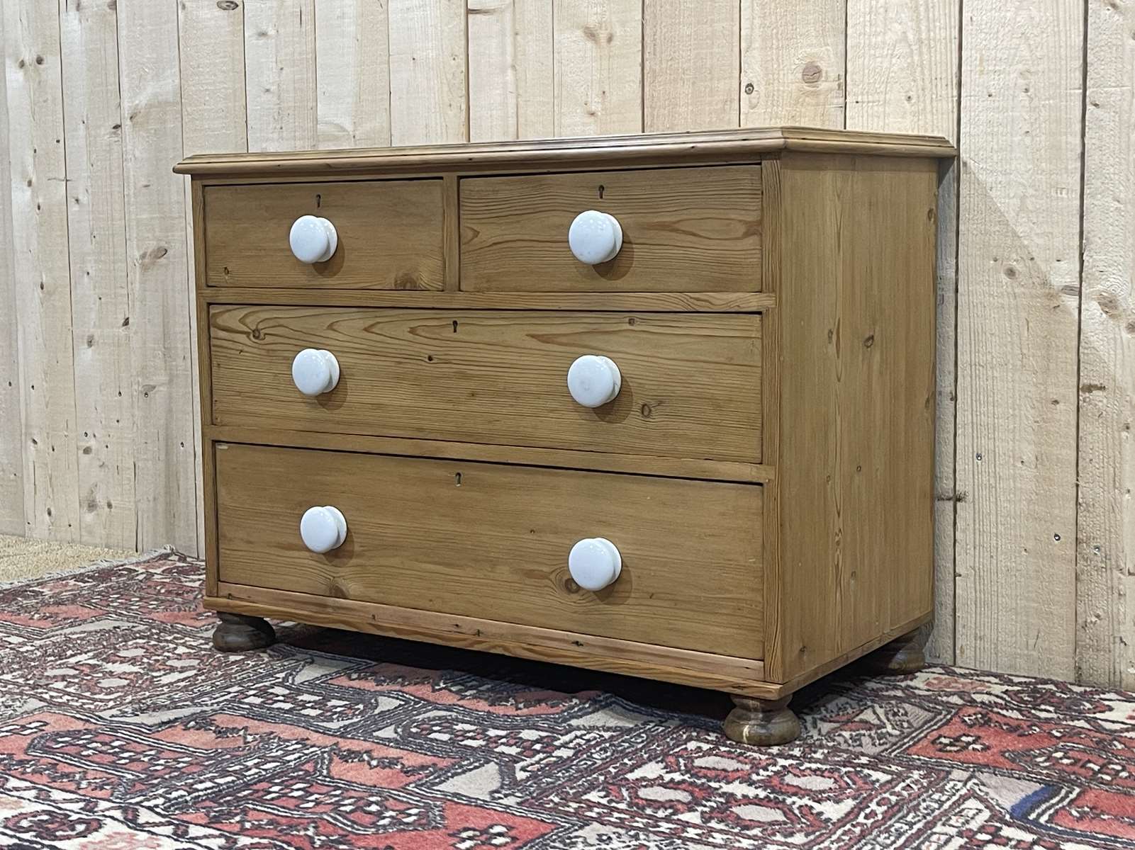 Victorian chest of drawers nineteenth in fir