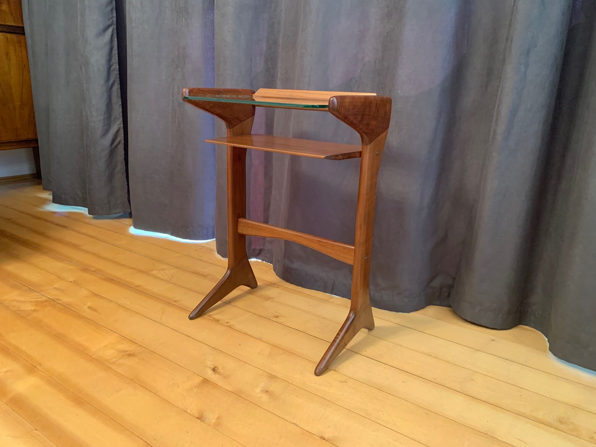 Side table 360, designed by Ico Parisi, Angelo de Baggis, Italy, 1950s