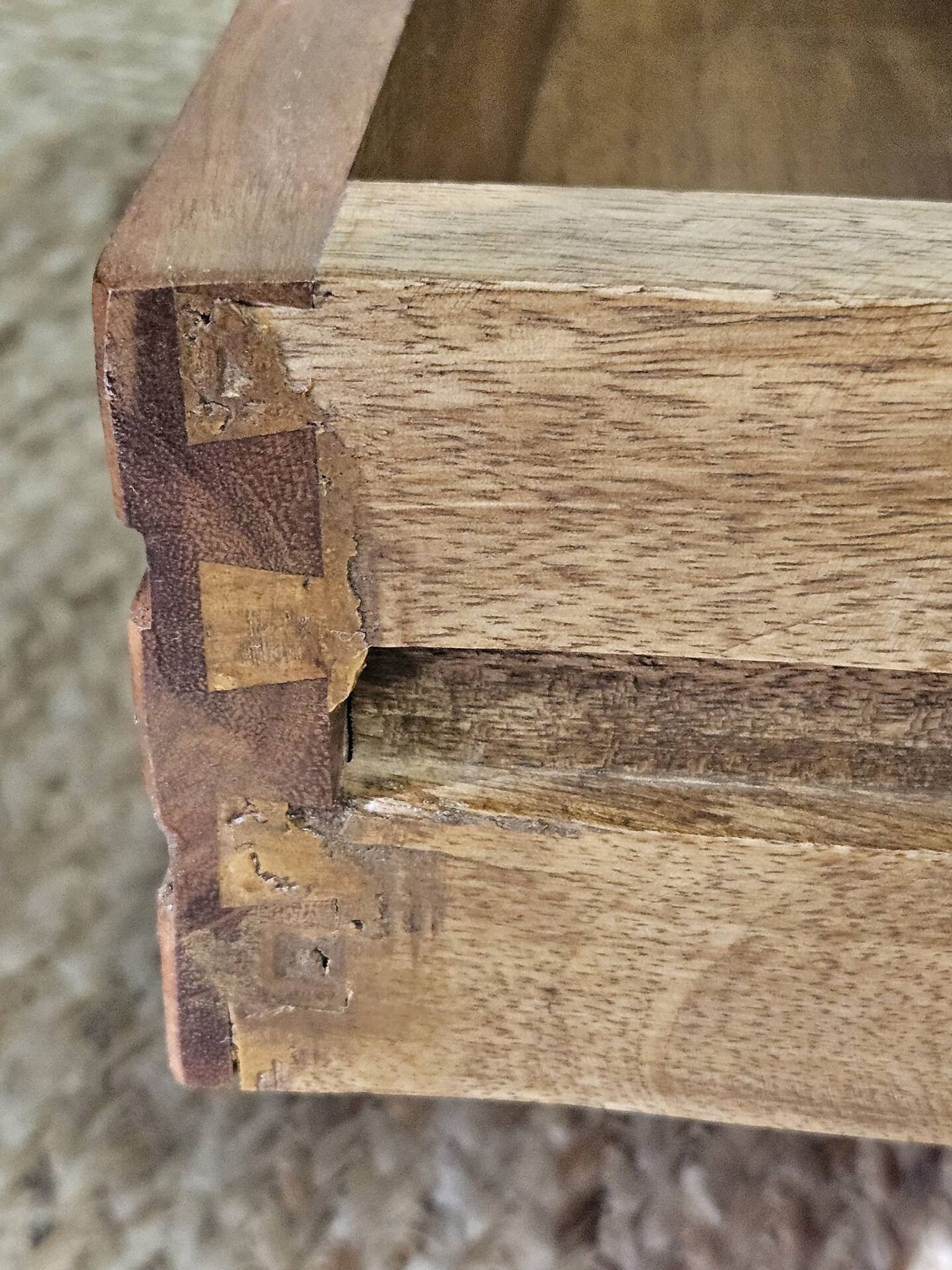 Paire de chevets en noyer artisanal XXème
