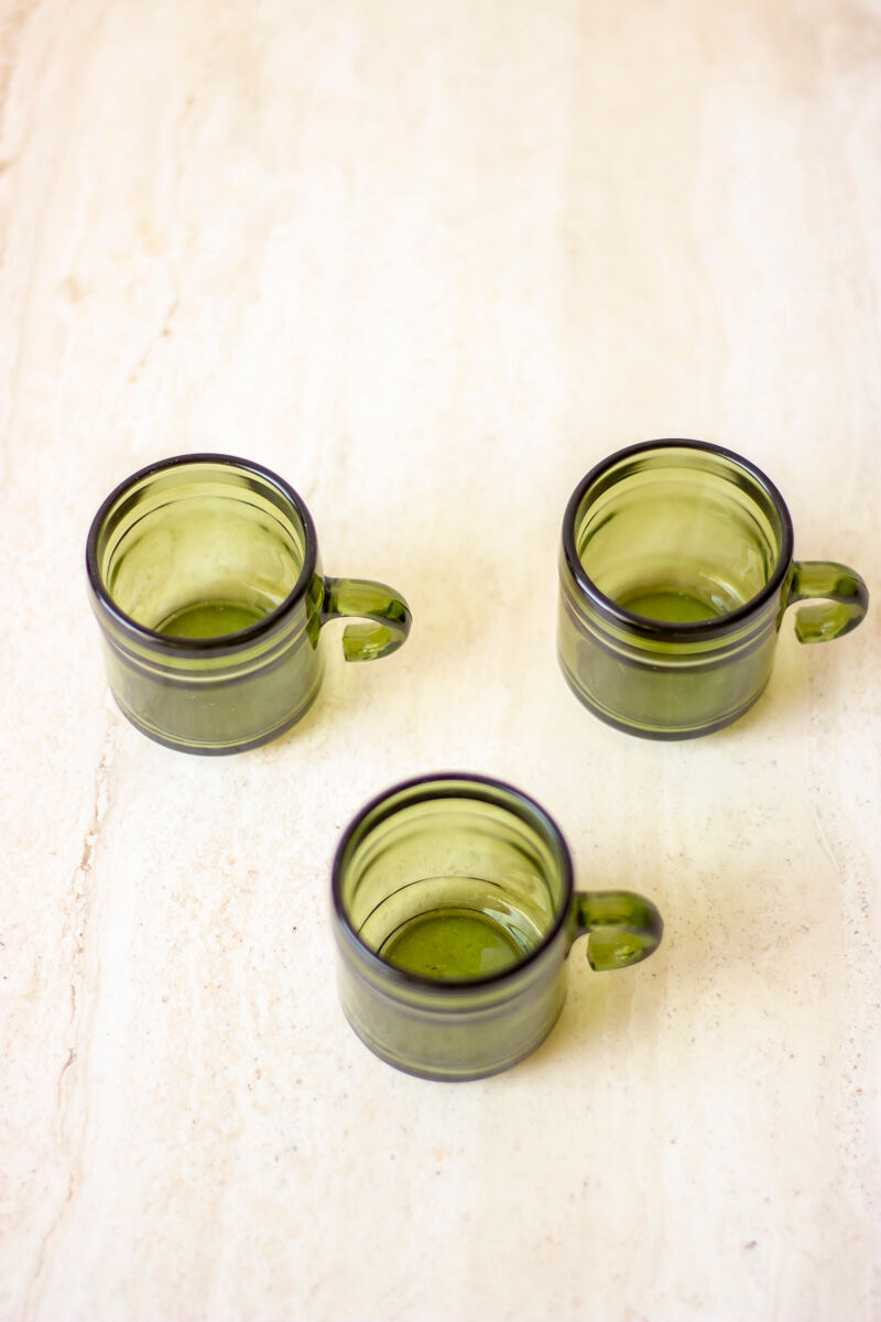 3 tasses à café vintage en verre vert