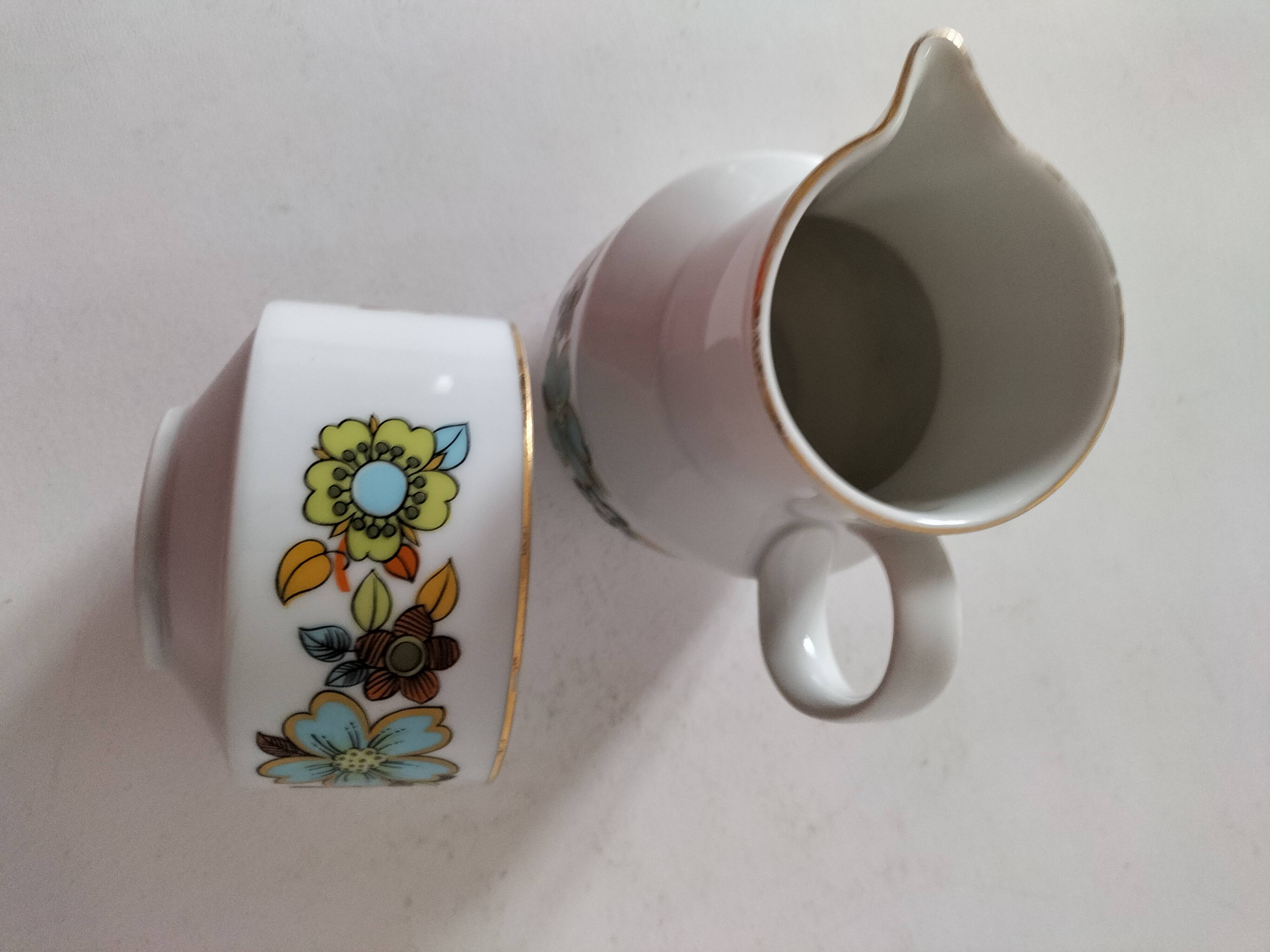 tasse à thé et pot à lait Manufacture Winterling Marktleuthen Bavaria