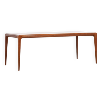 Table basse danoise du milieu du siècle en teck par Johannes Andersen pour Silkeborg 1960