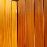 Paravent en bois articulé