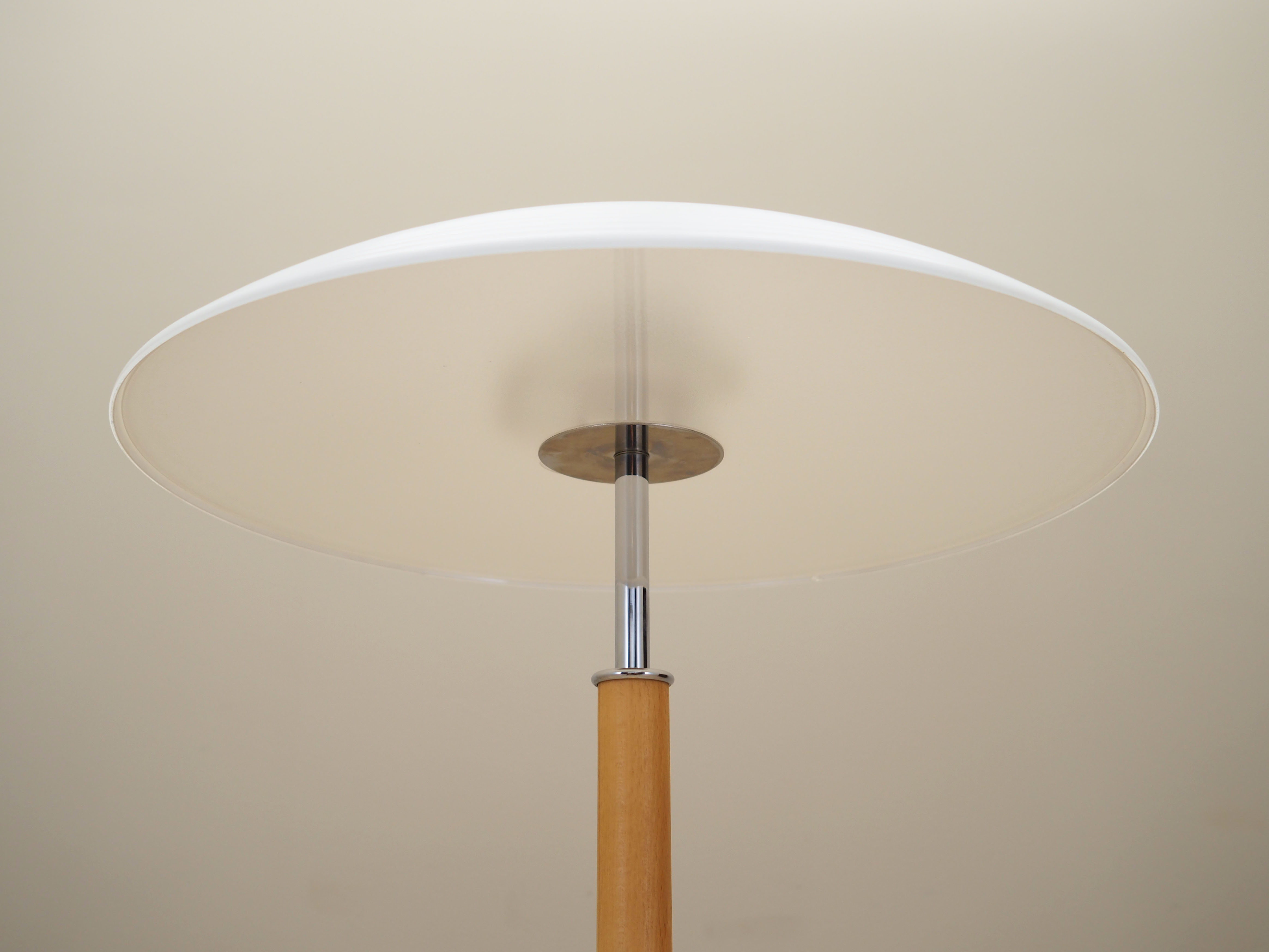 Lampadaire, design danois, années 1970, production: Danemark