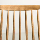 4 bistro chairs with solid wood bars