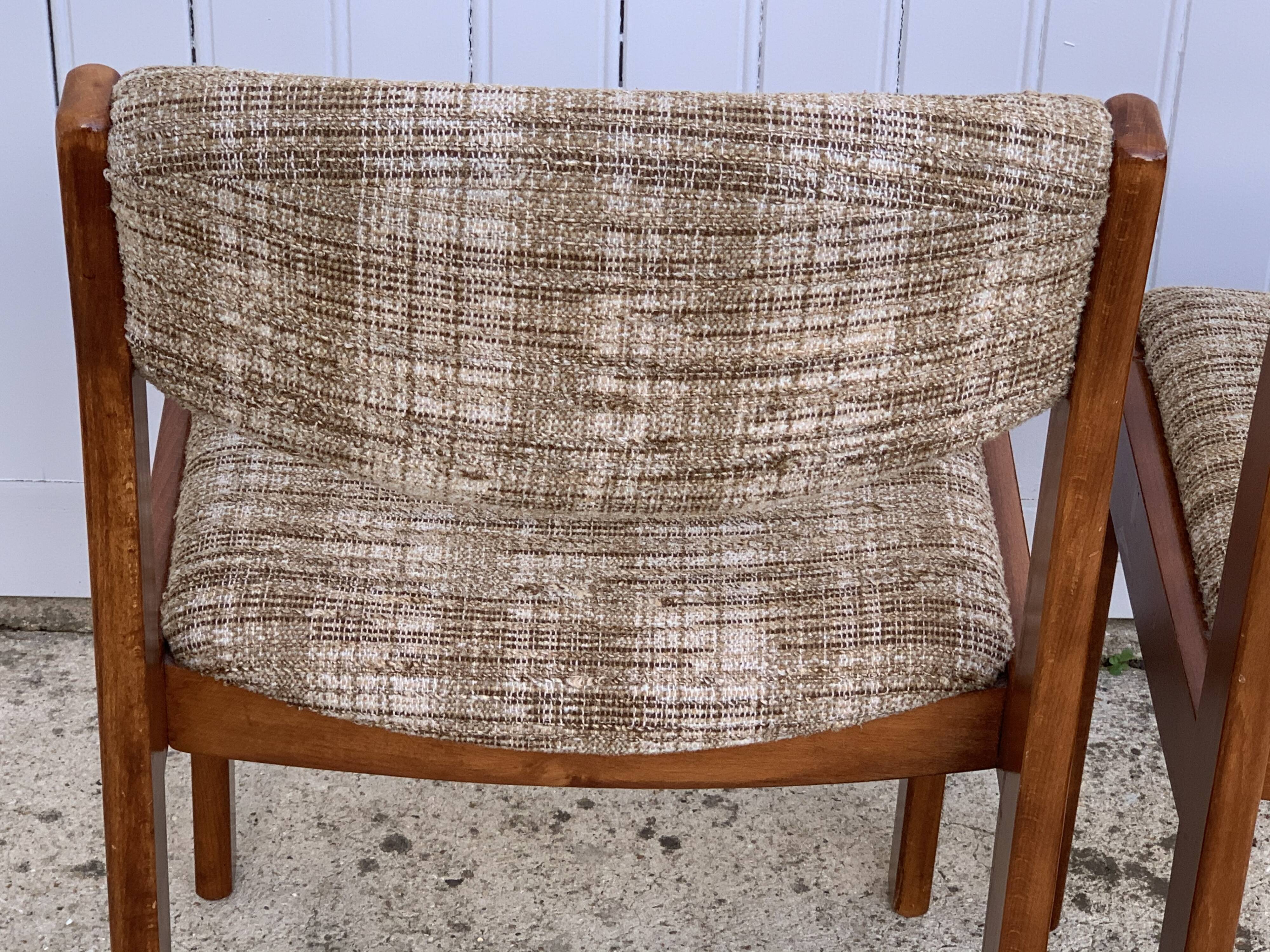 Pair of vintage chairs 1970