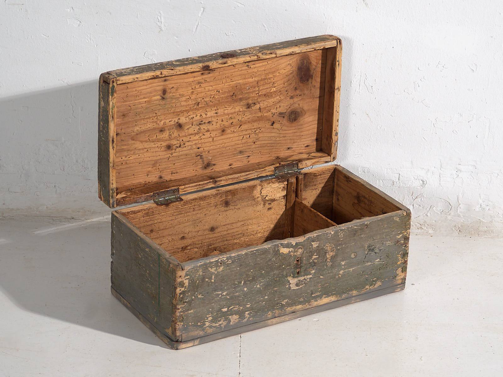 Small antique solid wood chest (c.1920) #73