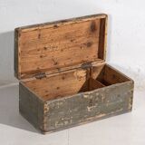 Petit coffre ancien en bois massif (c.1920) #73