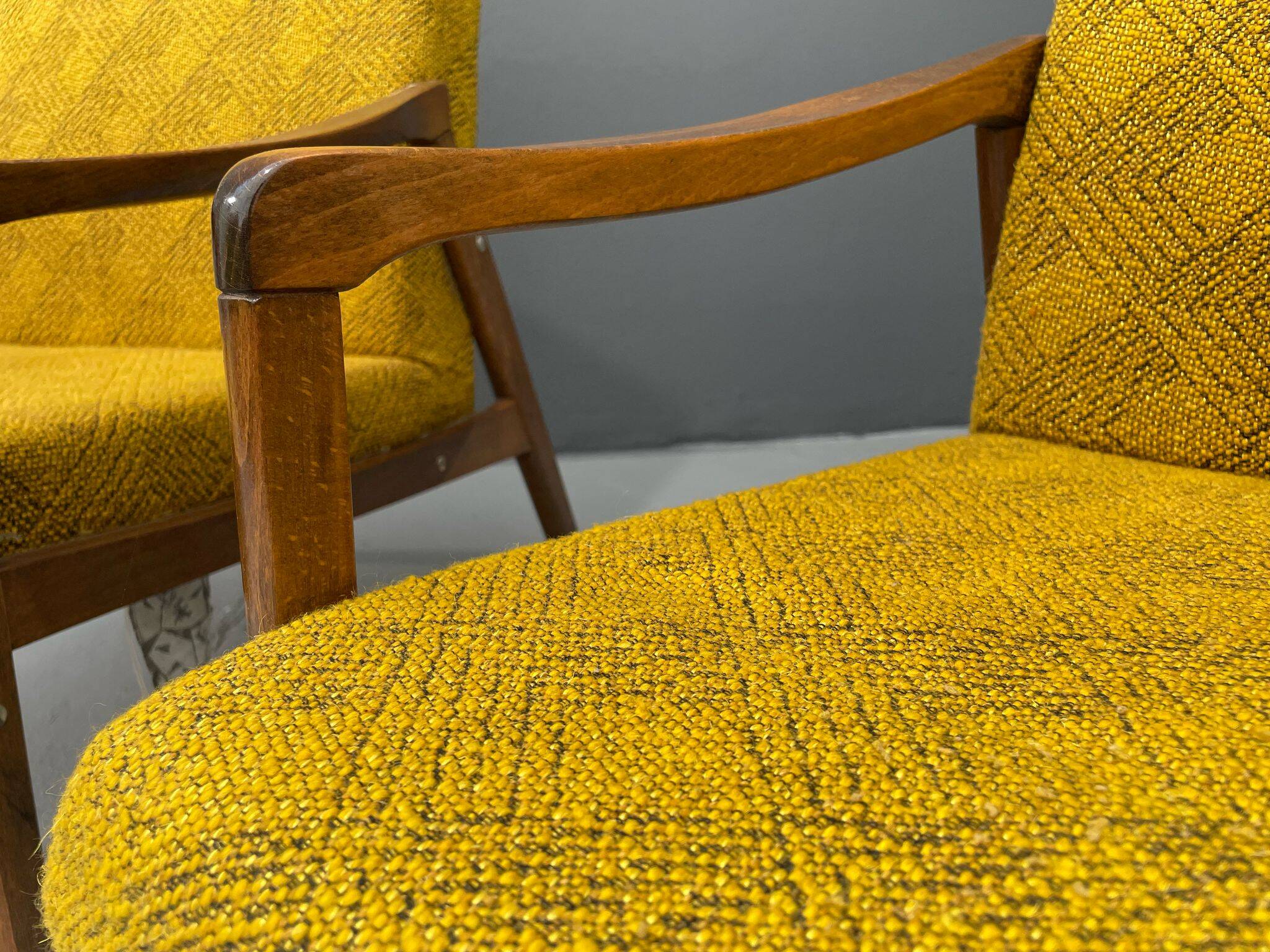 Fauteuils de Jiří Jiroutek – Interiér Praha, années 1960-70