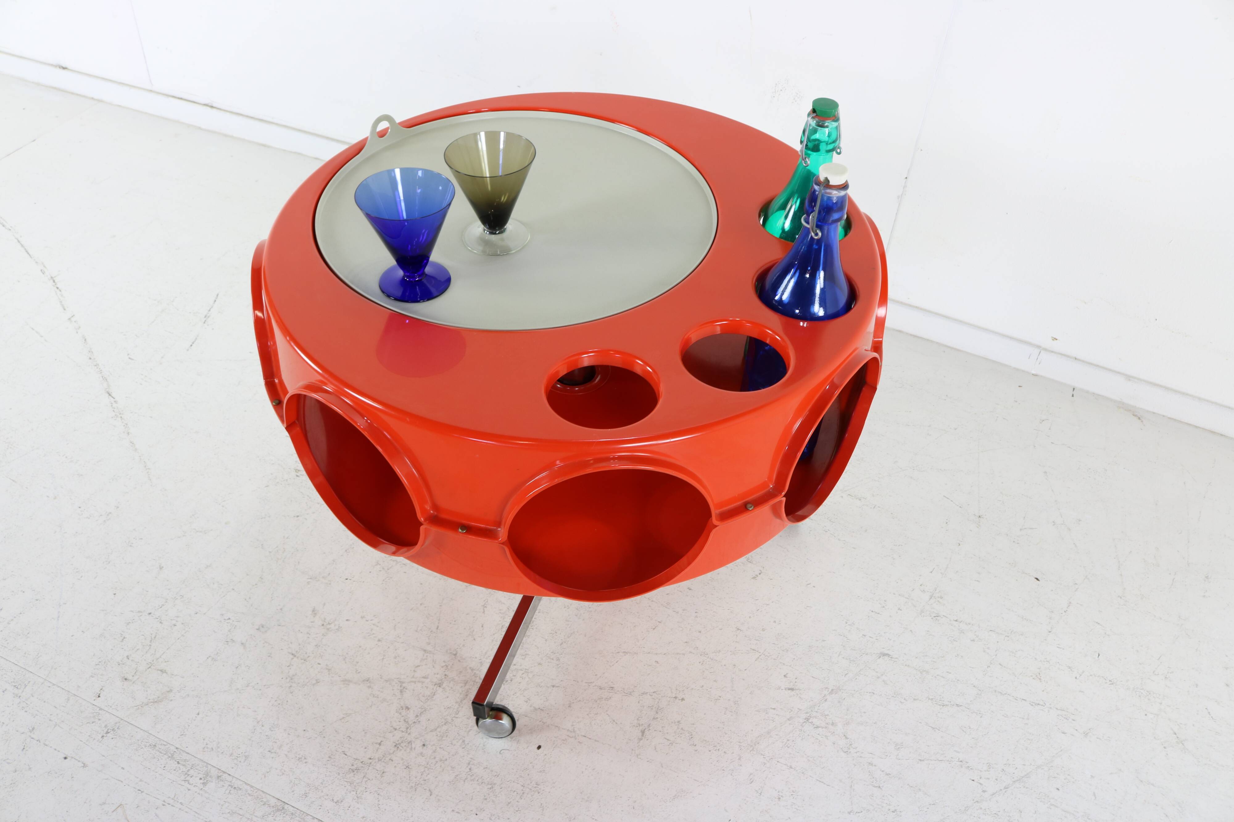 Space age 70s orange syntheric bar on casters