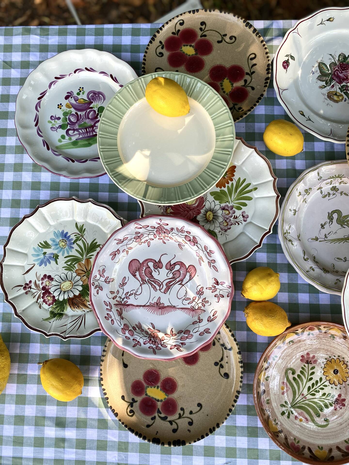 Exceptional set of 15 large mismatched plates.