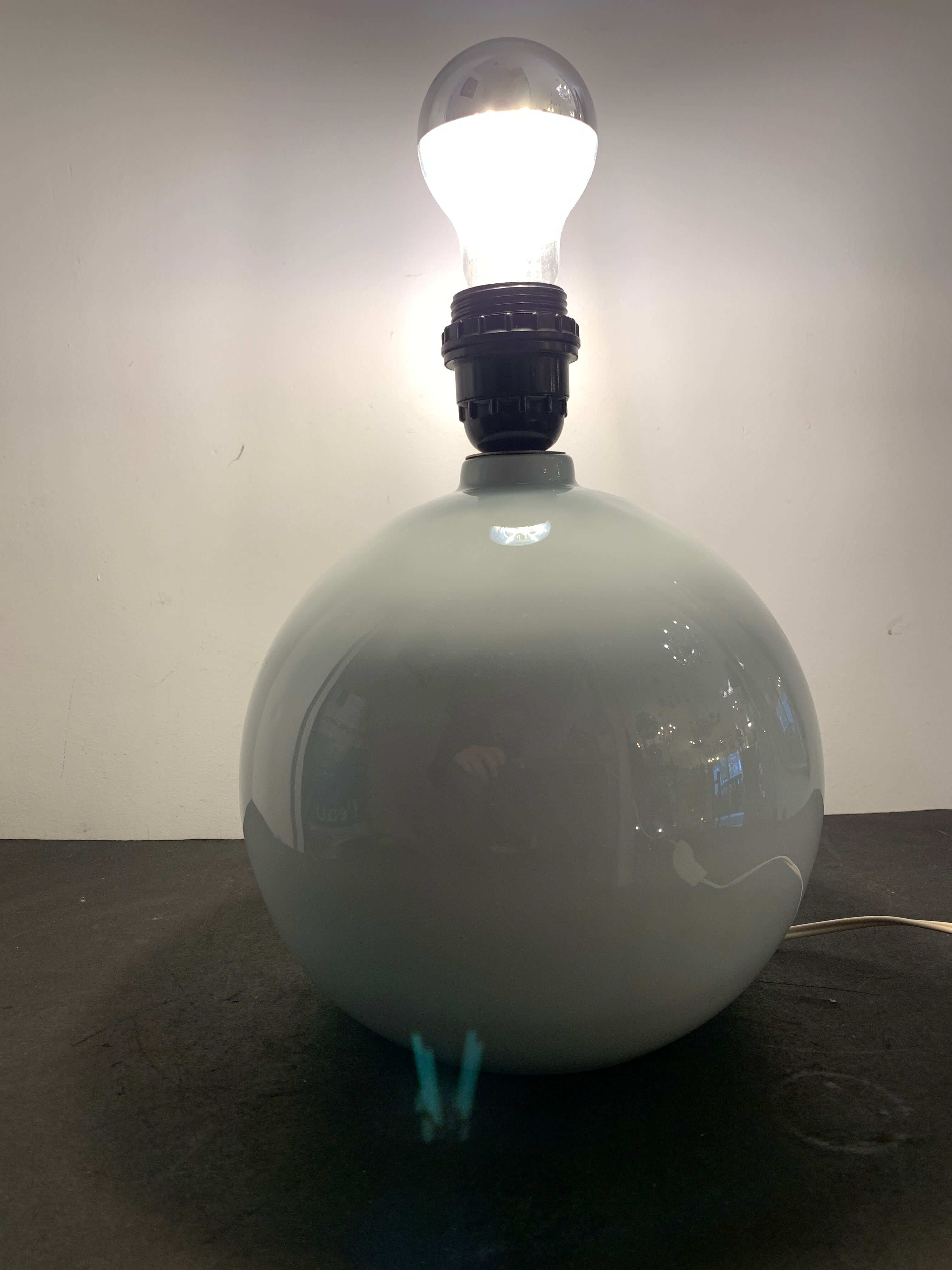 Ball lamp foot, in white porcelain Virebent, 1970