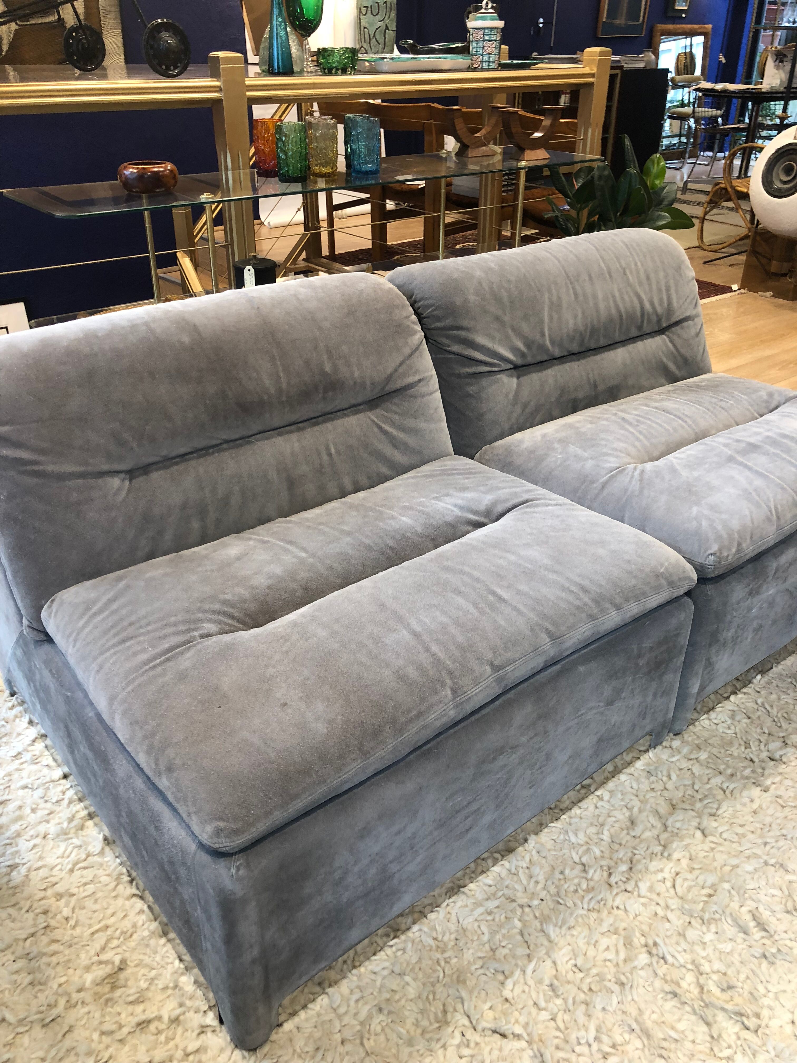 Pair of sofa-forming armchair designer Giovanni Offredi