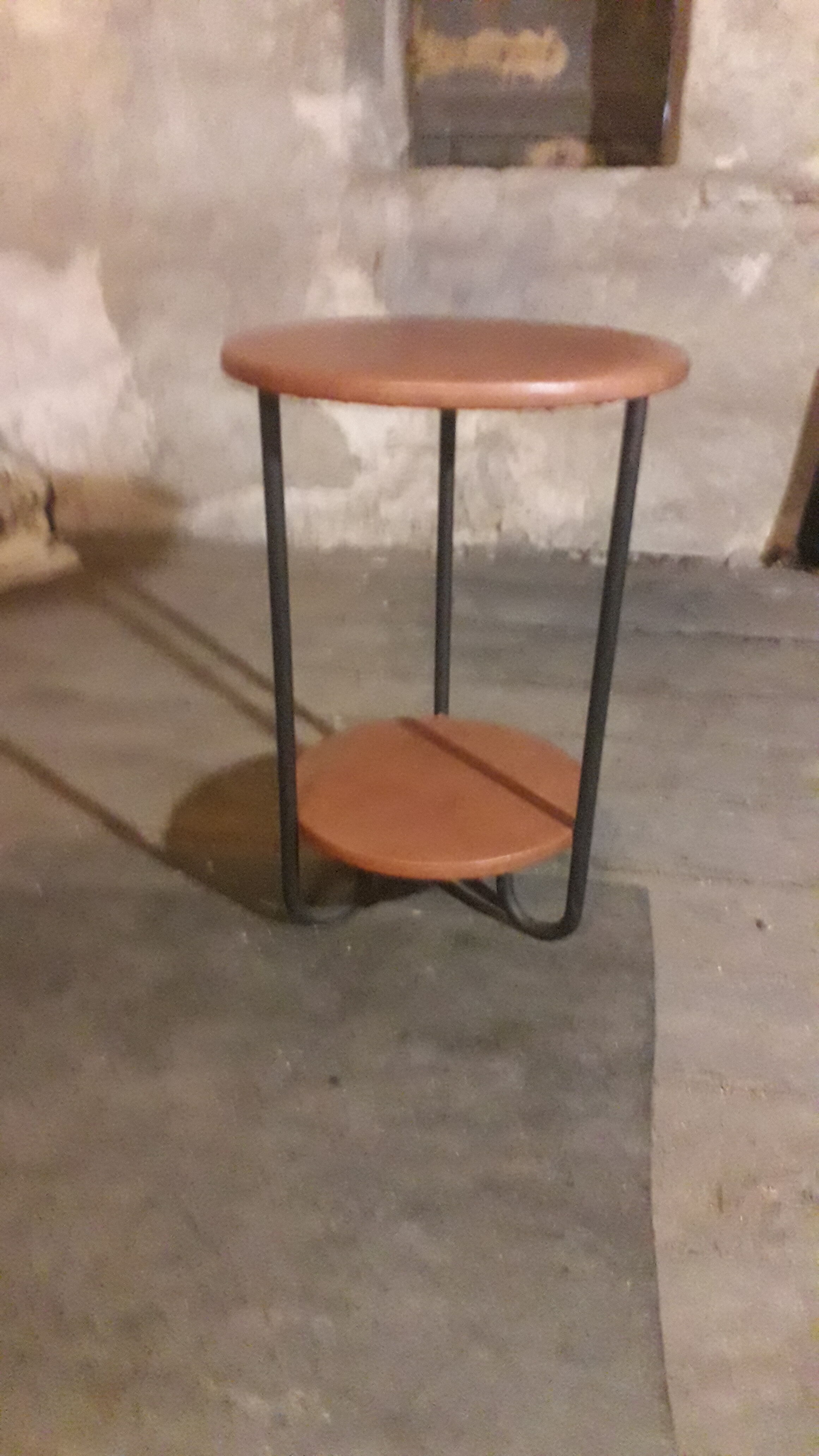 Bauhaus table