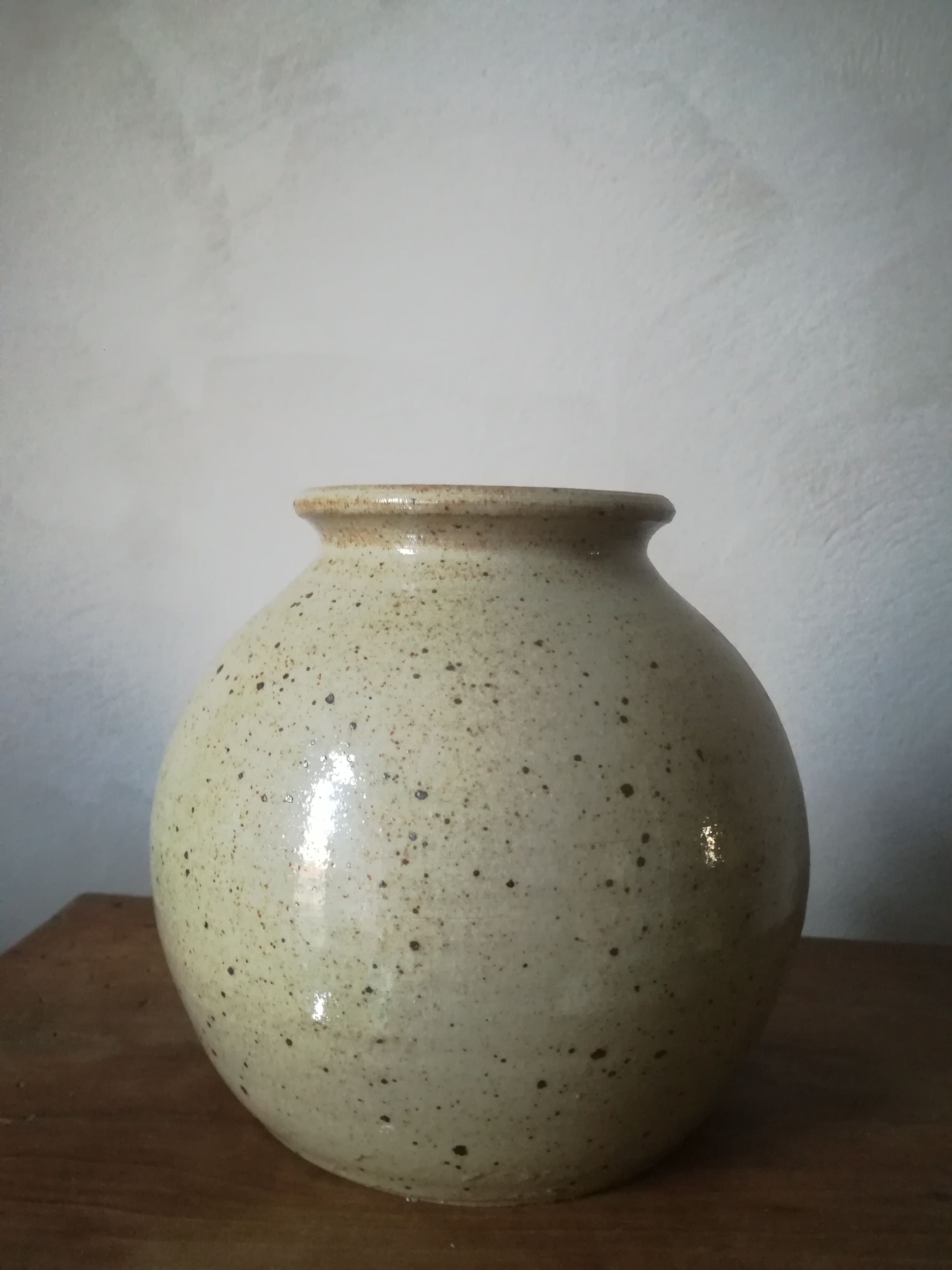 Sandstone ball vase