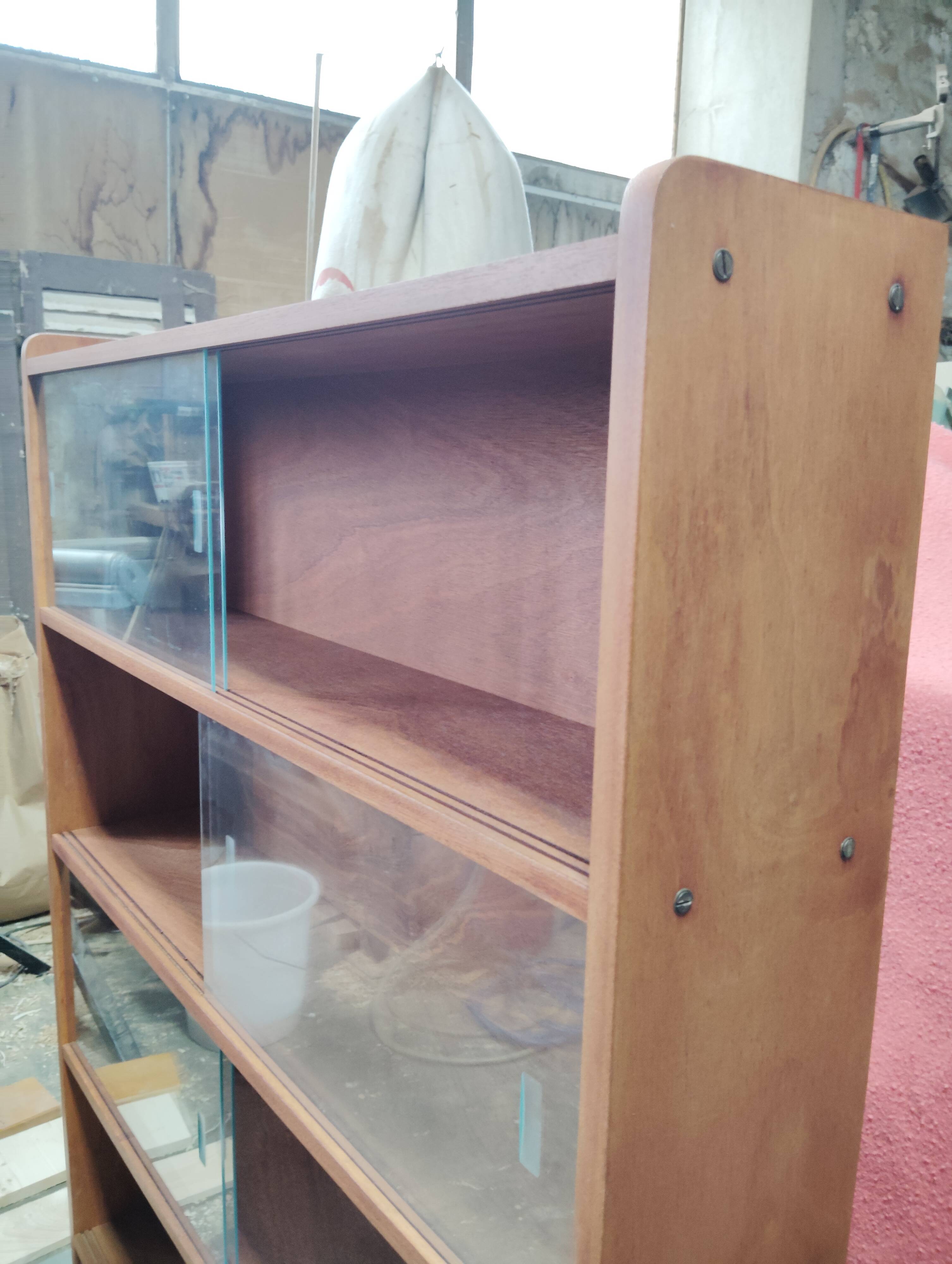 Étagères, bibliothèque vitrine verre/bois