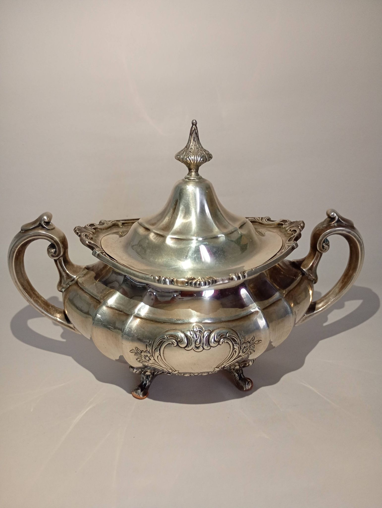 Reed & Barton Solid Sterling Silver Sugar Bowl & Creamer 790 grams