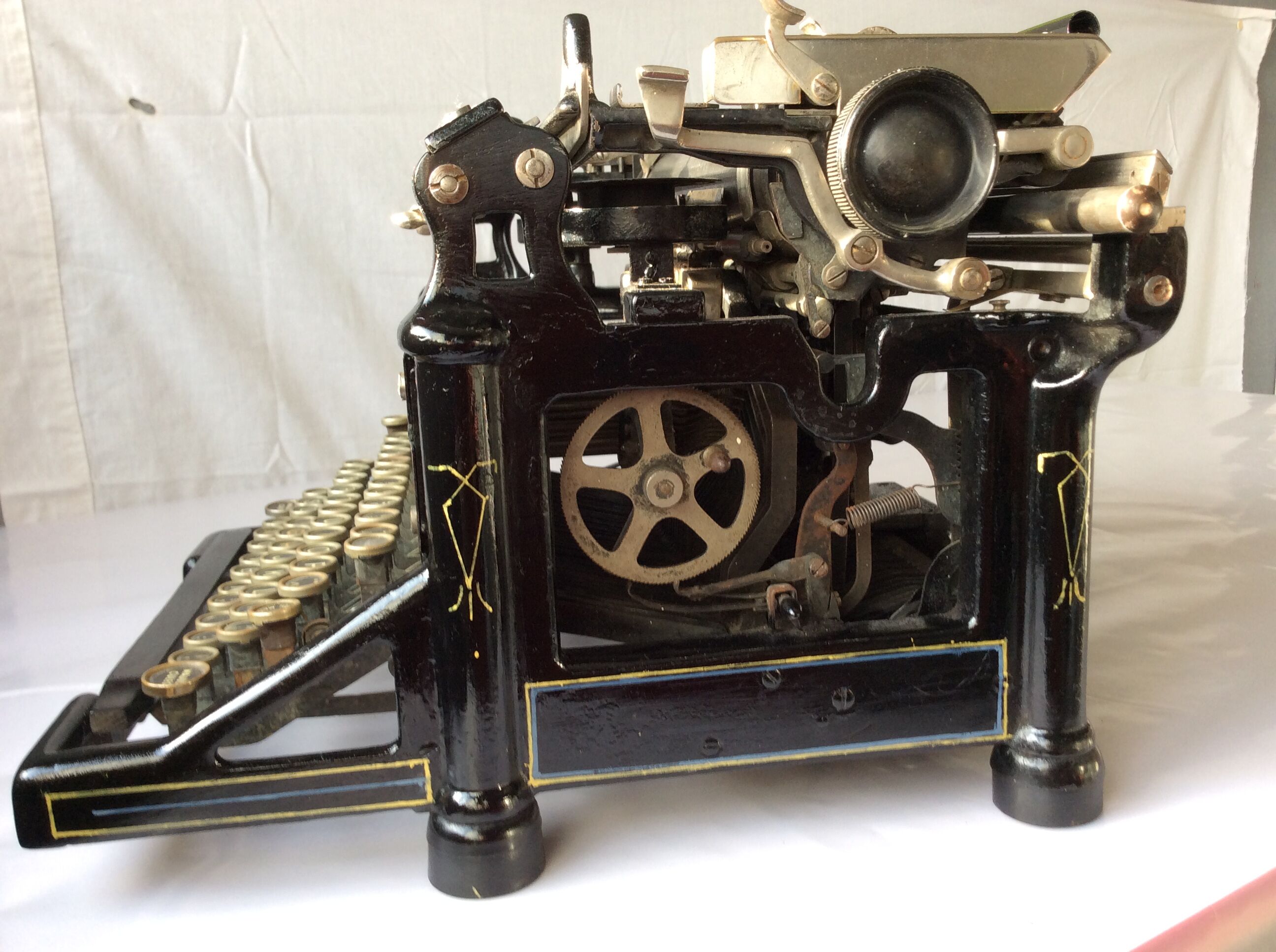 Old Typewriter Underwood No.5