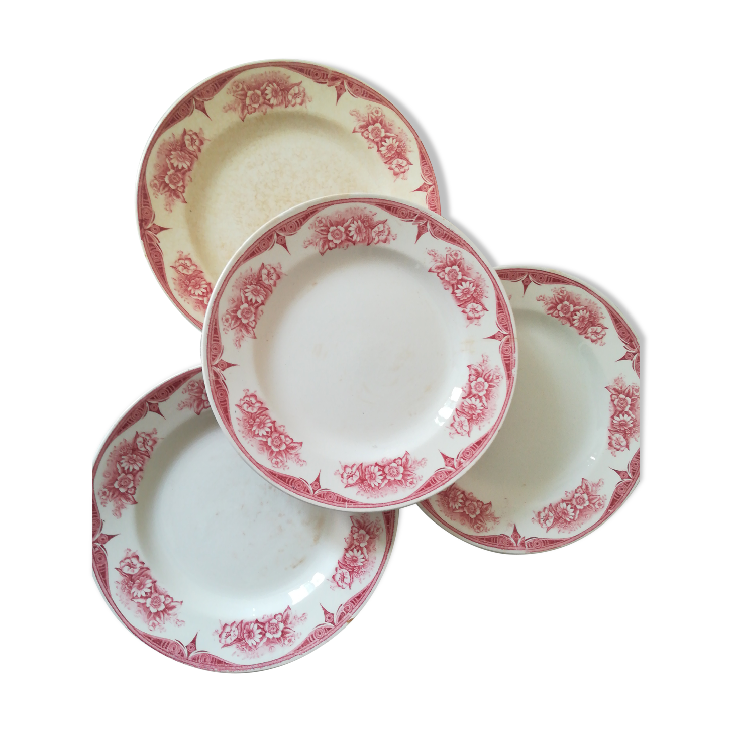 4 Assiettes terre de fer