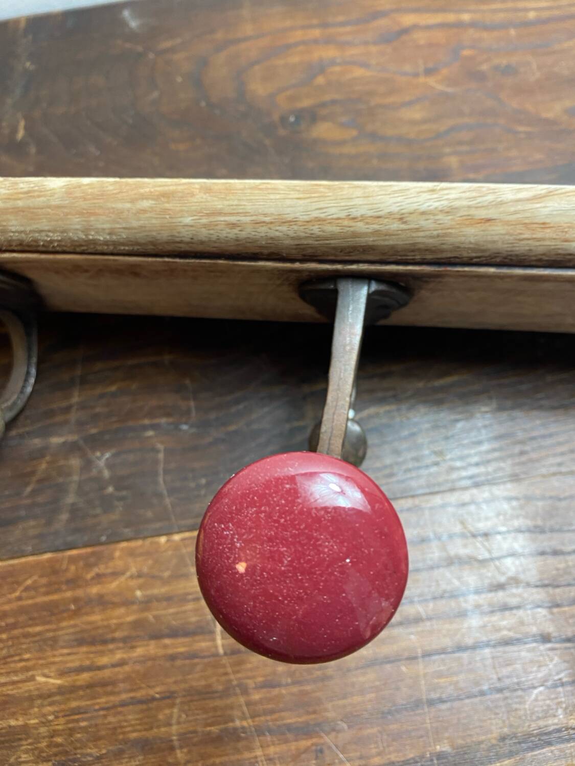 Wall hook with three hooks in wood, wrought iron, porcelain balls