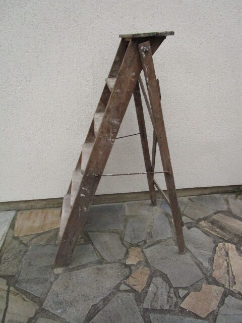 Ancient painter's stepladder