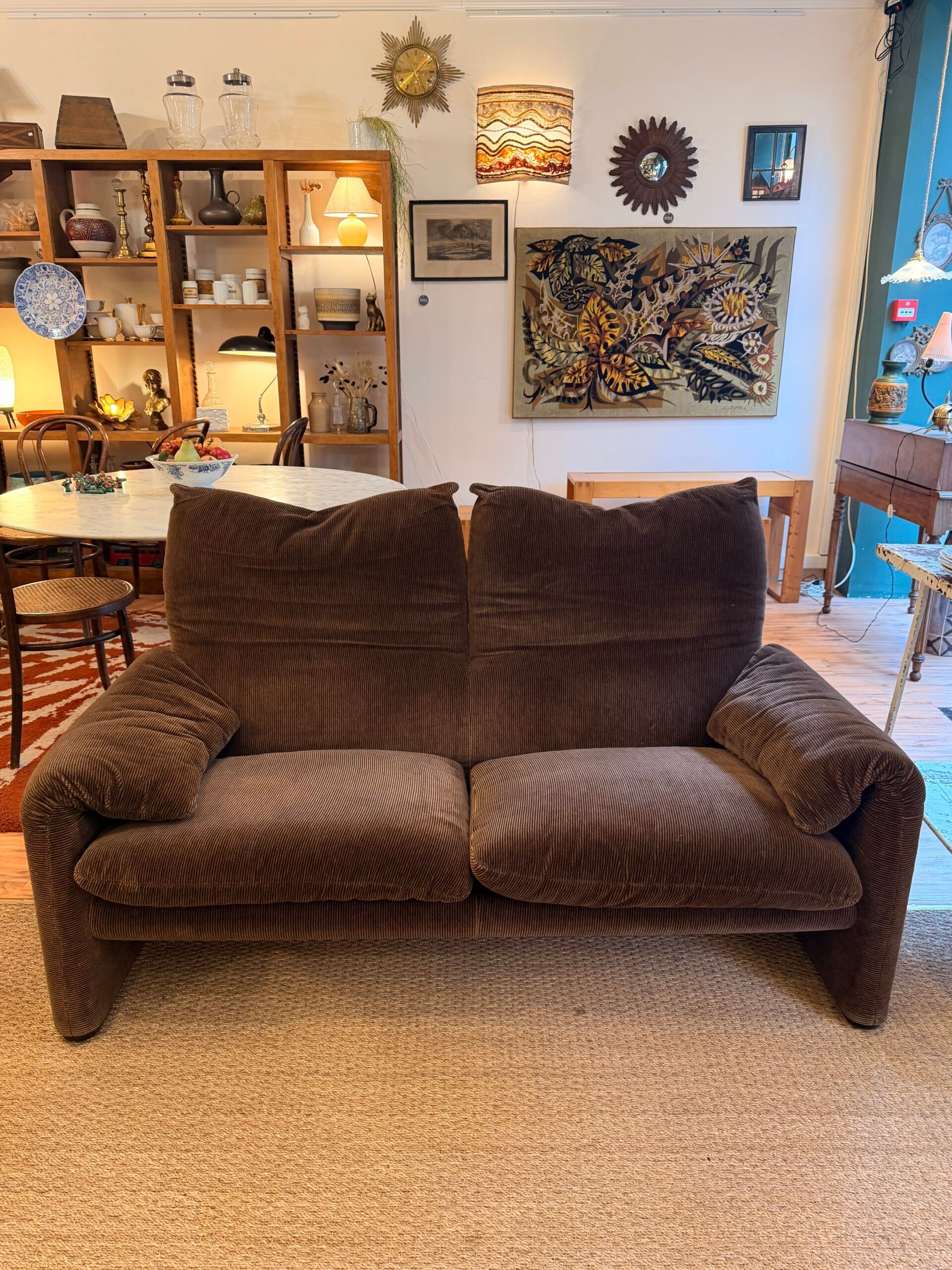 Canapé “Maralunga”, Vico Magistretti pour Cassina, 1973. 2 places.