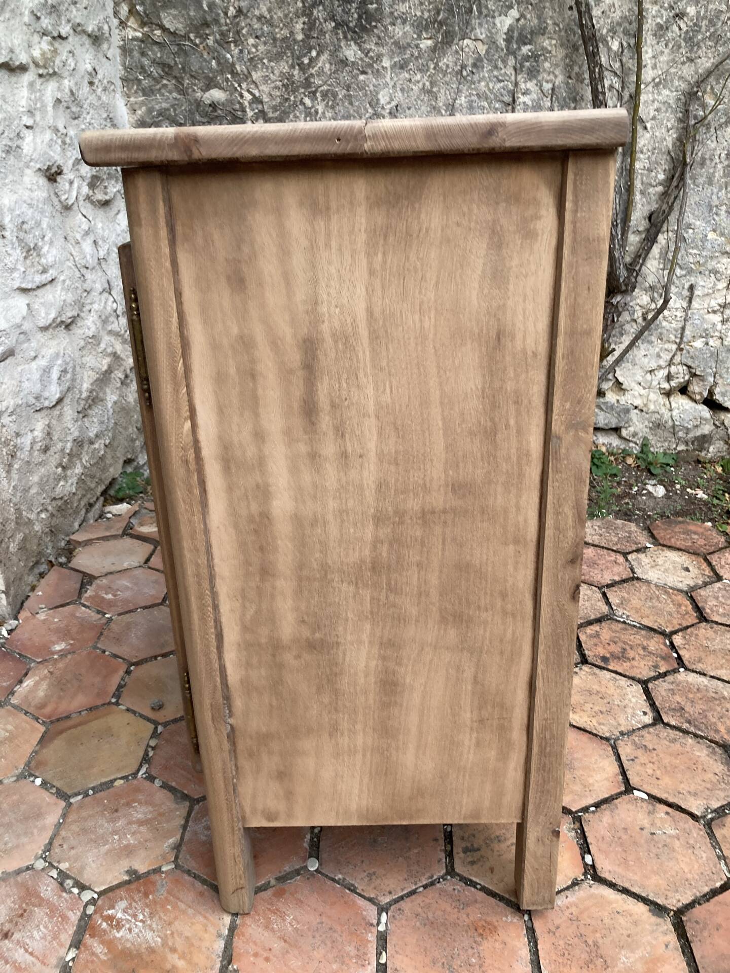 Petit buffet ancien en bois 