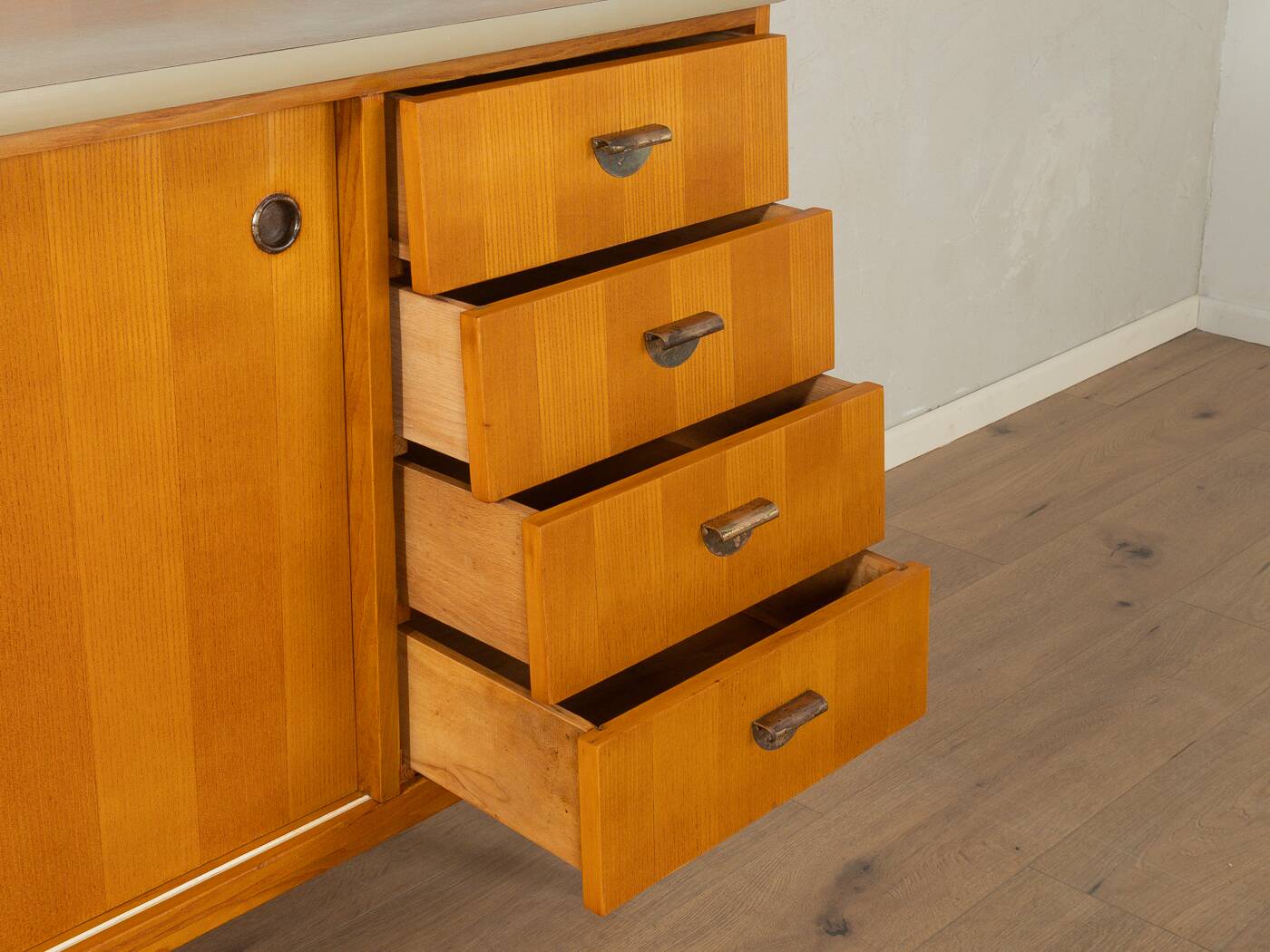 Enchanting two-part kitchen cabinet from the 1950s
