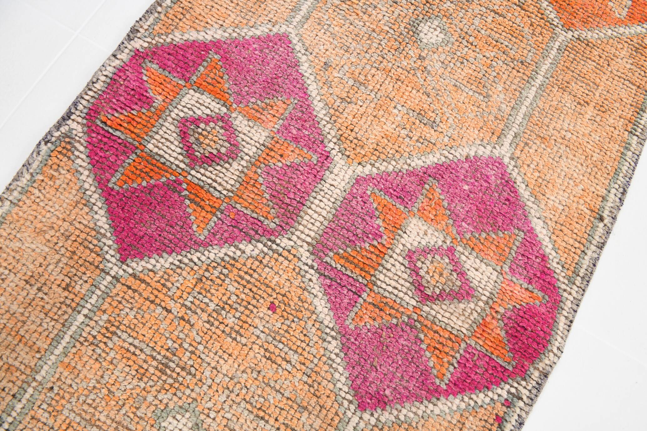 Light Orange & Pembe Vintage Runner Rug For Home Decor, 88x323 Cm