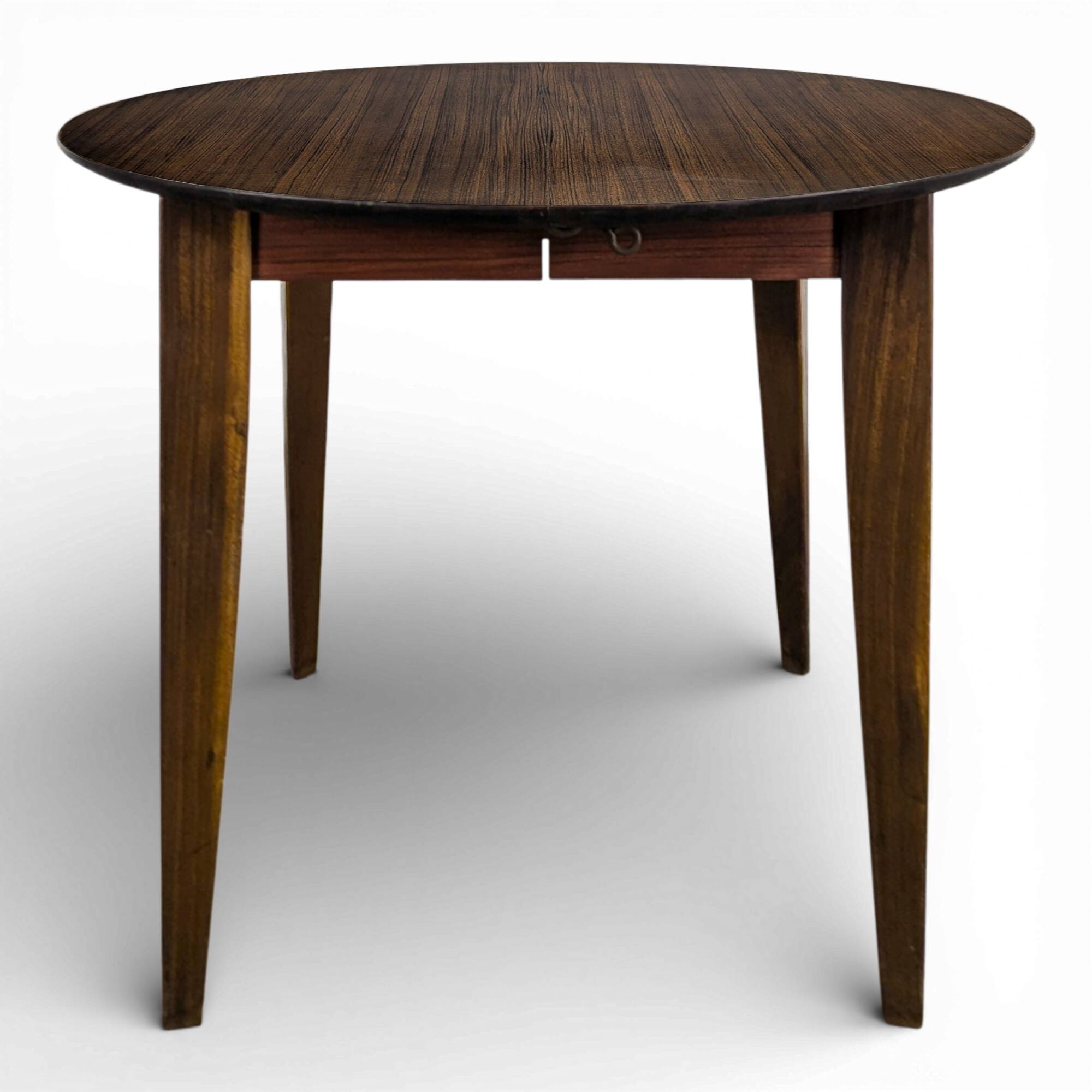 Scandinavian table with 2 extensions